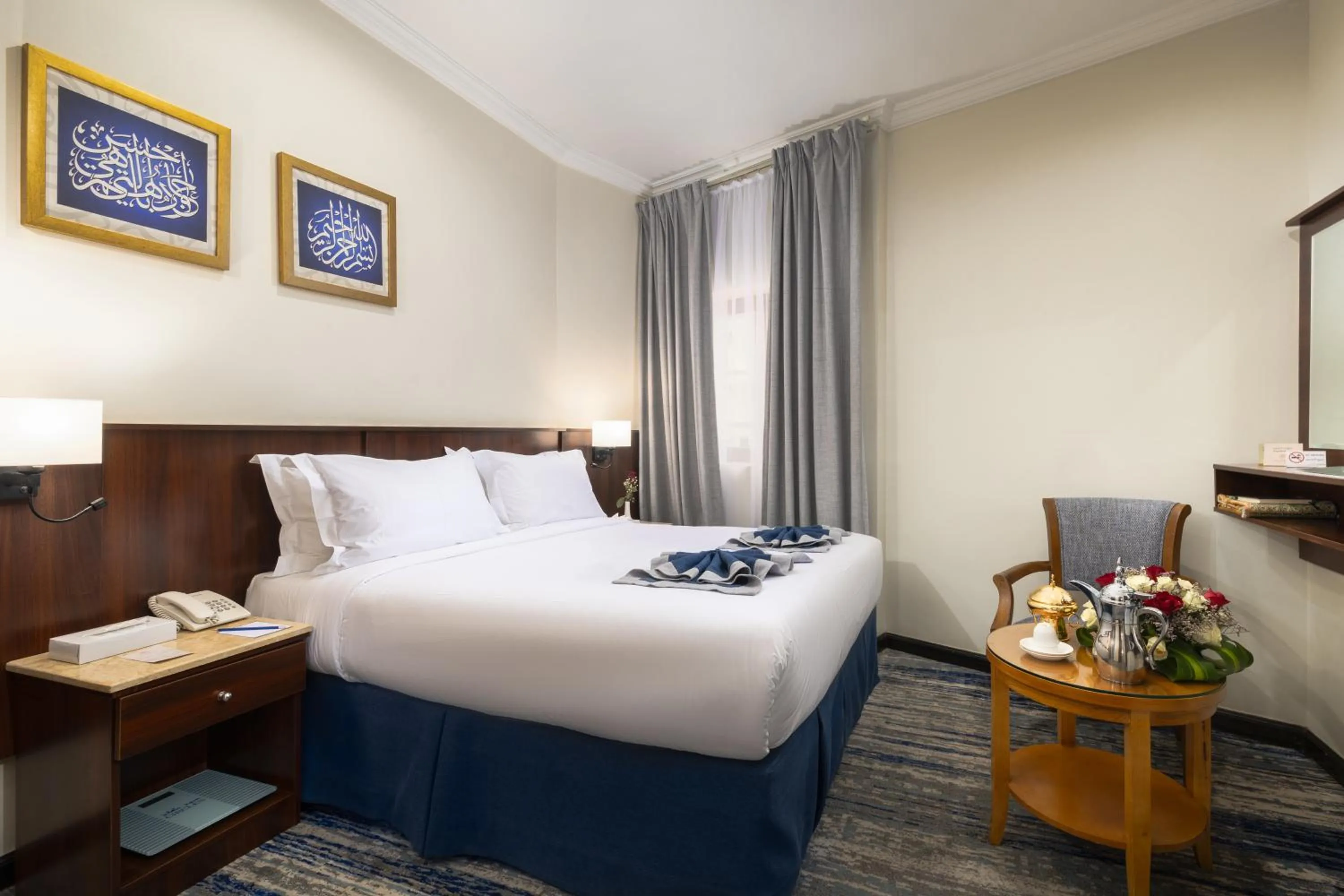 Bed in Emaar Al Khalil