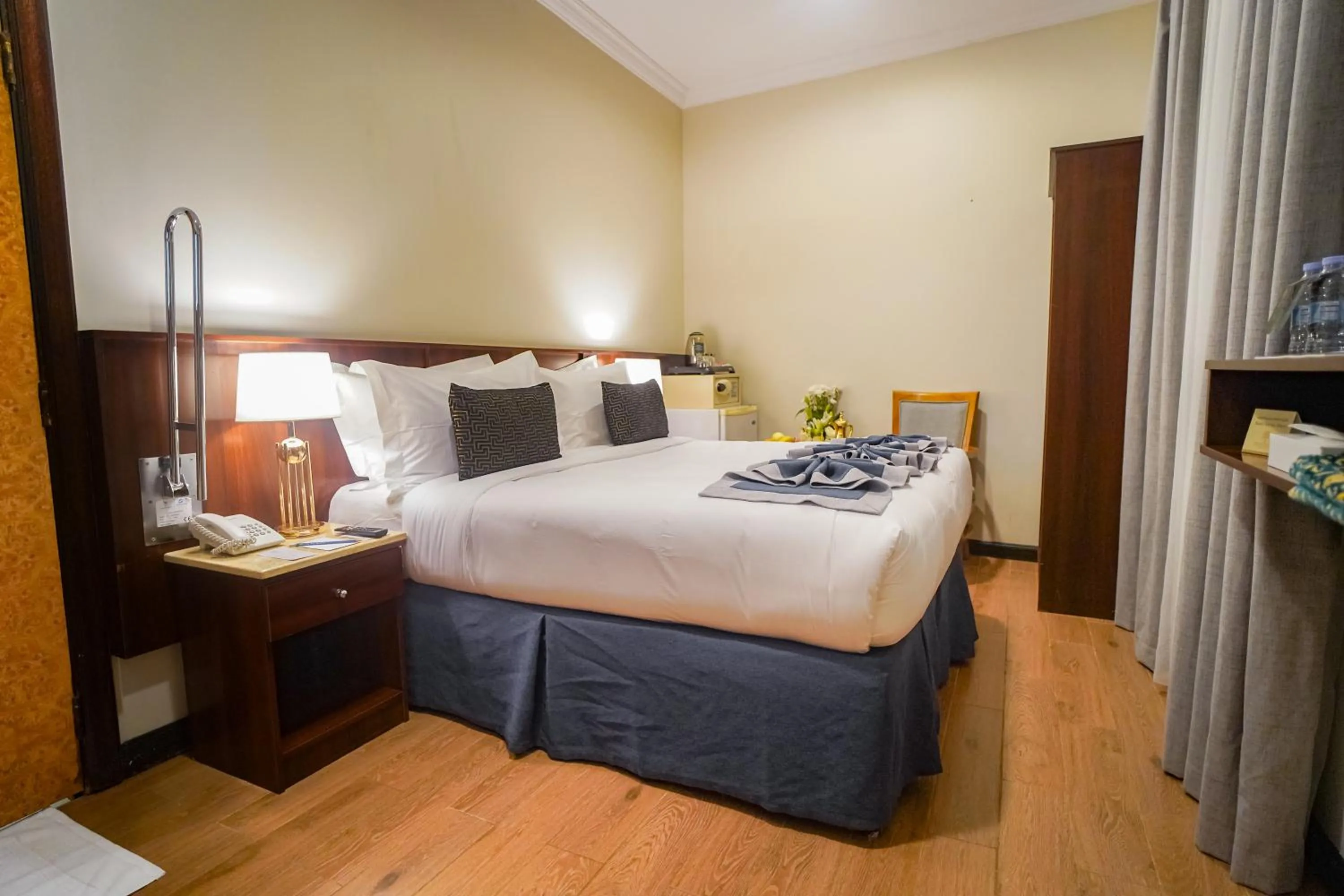 Bed in Emaar Al Khalil