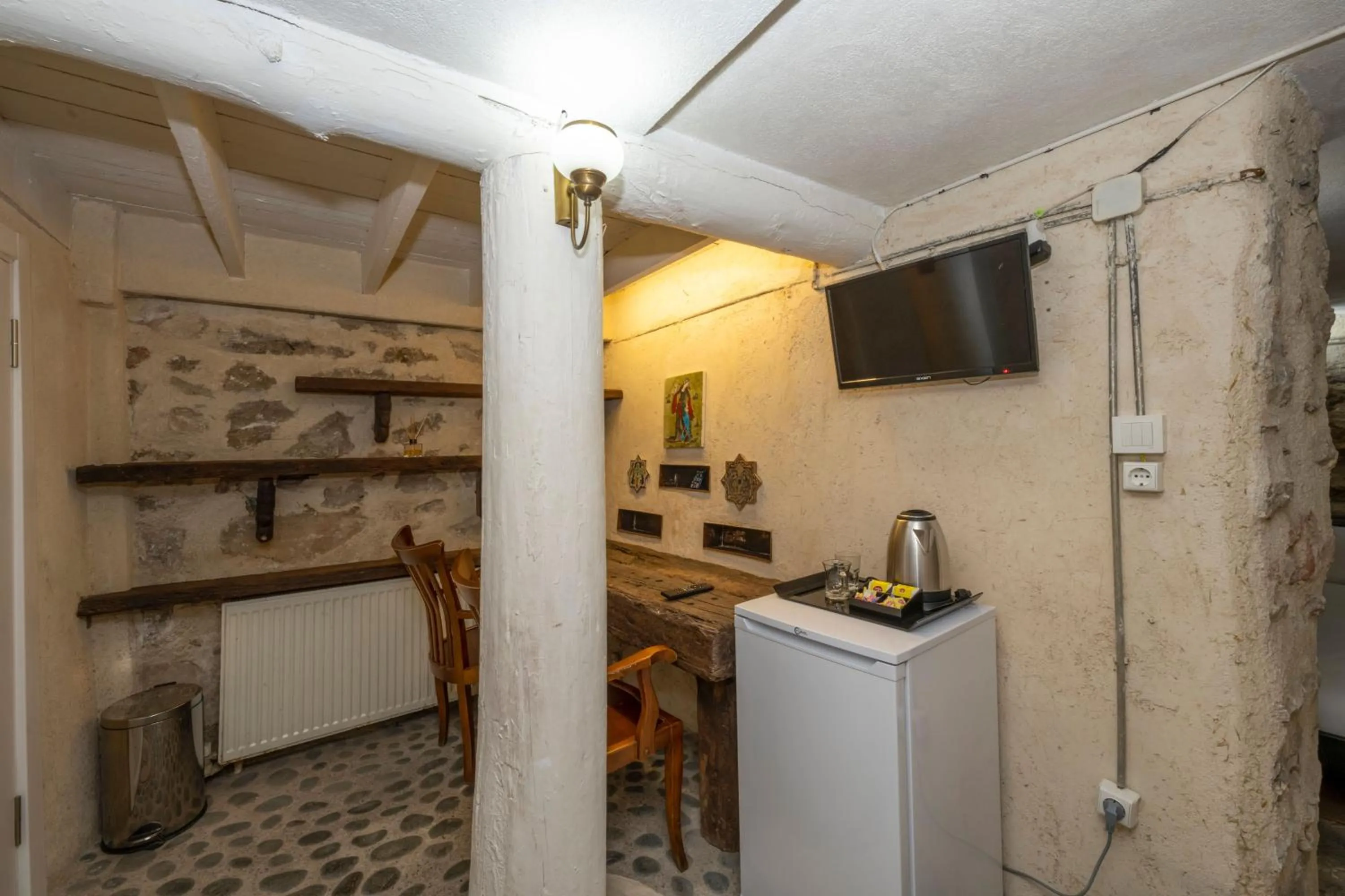 TV and multimedia in Taksim Antique Hotel