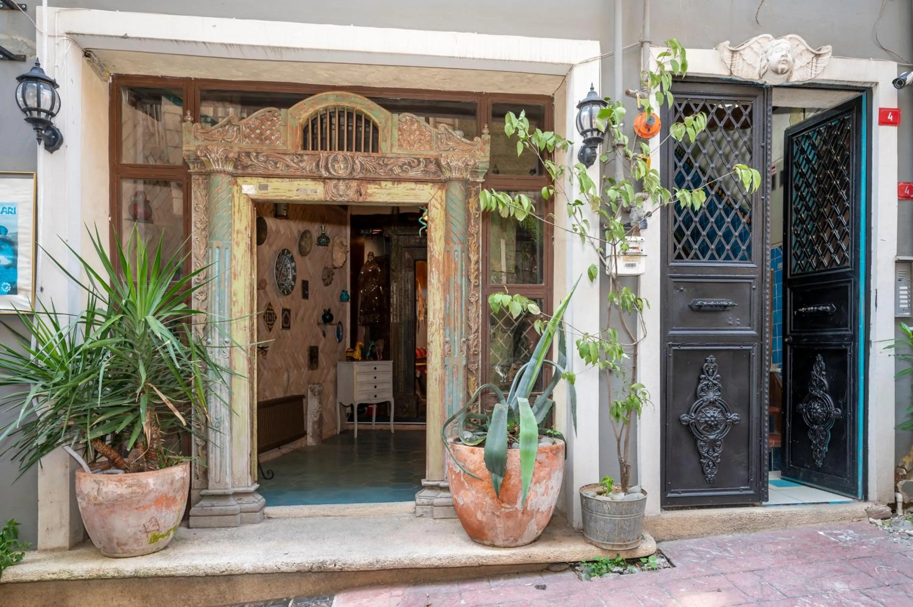 Facade/entrance in Taksim Antique Hotel