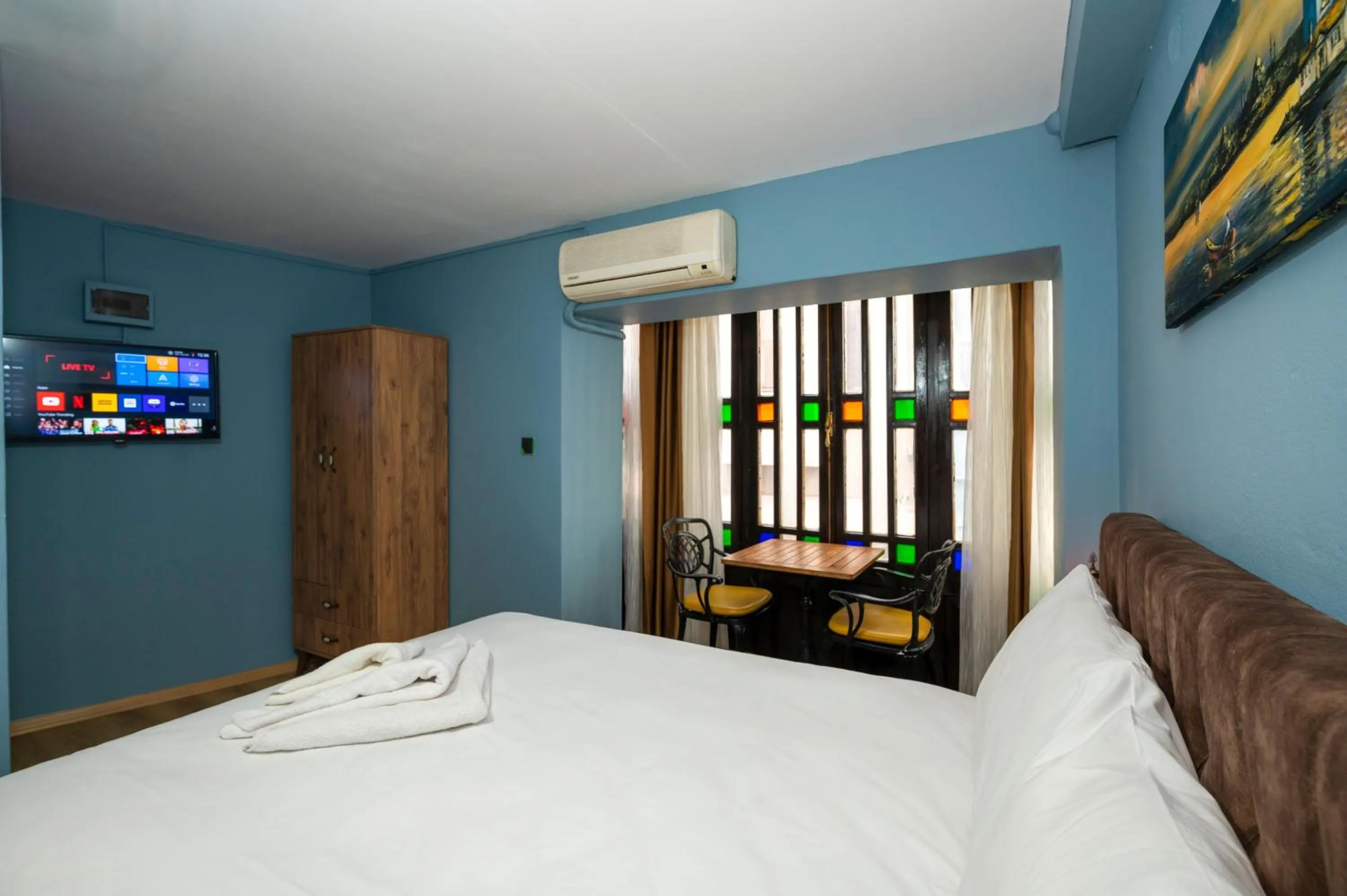 Bed in Taksim Antique Hotel