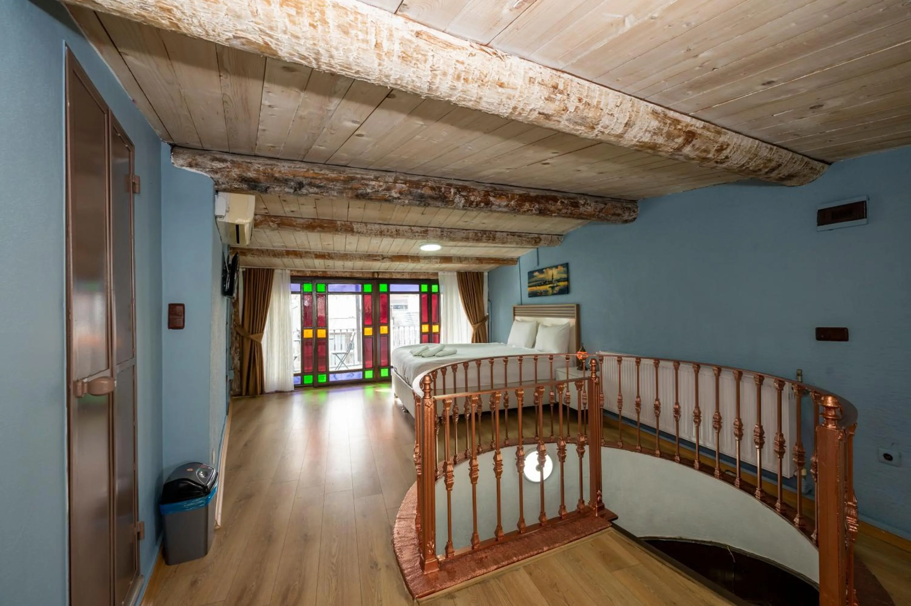 Photo of the whole room in Taksim Antique Hotel