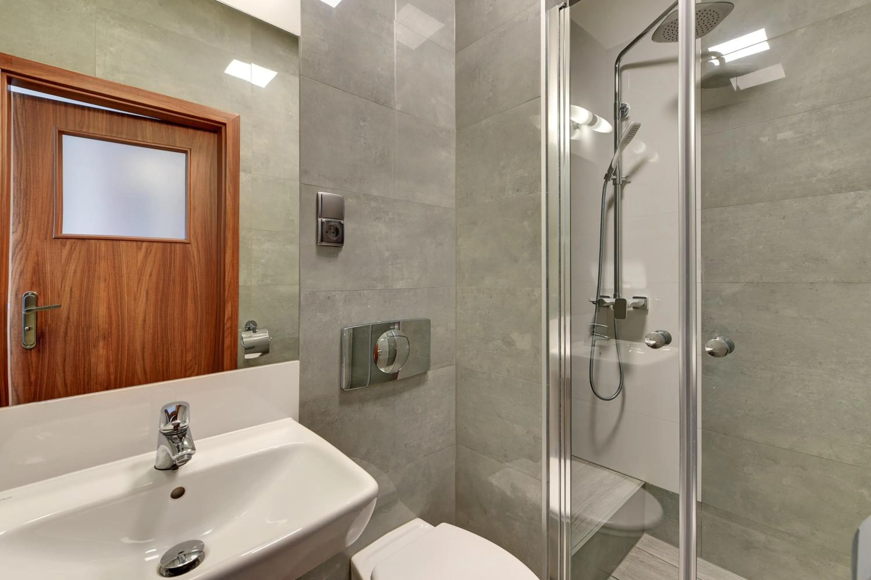 Photo of the whole room in Abak