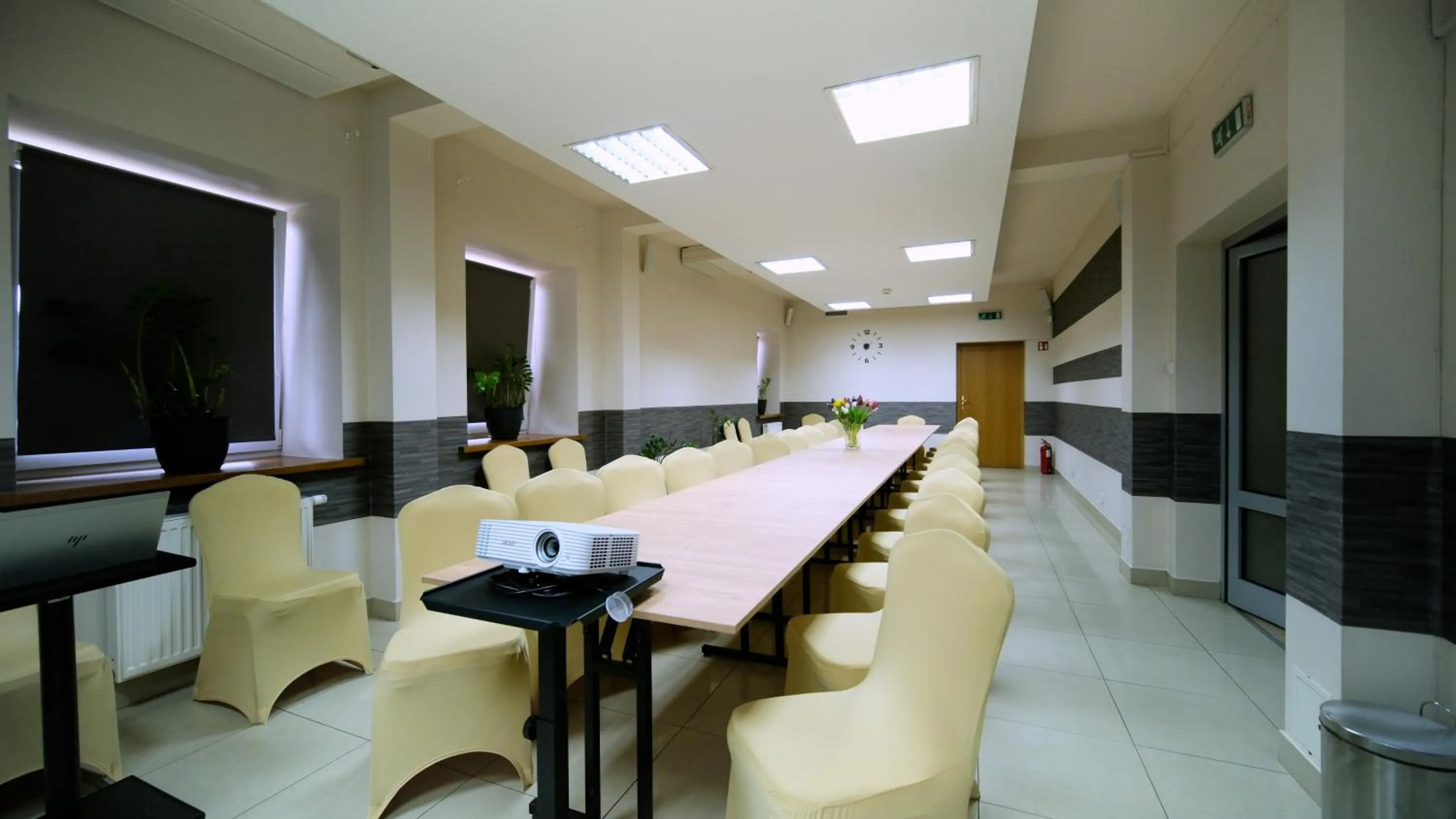 Meeting/conference room in Nova Hotel