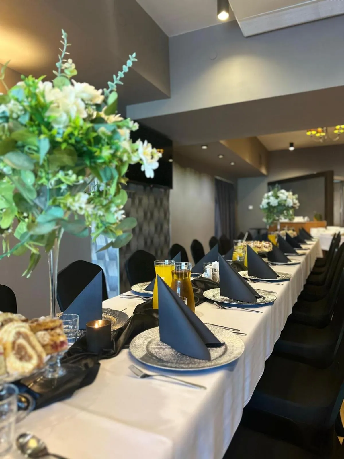 Evening entertainment in Nova Hotel