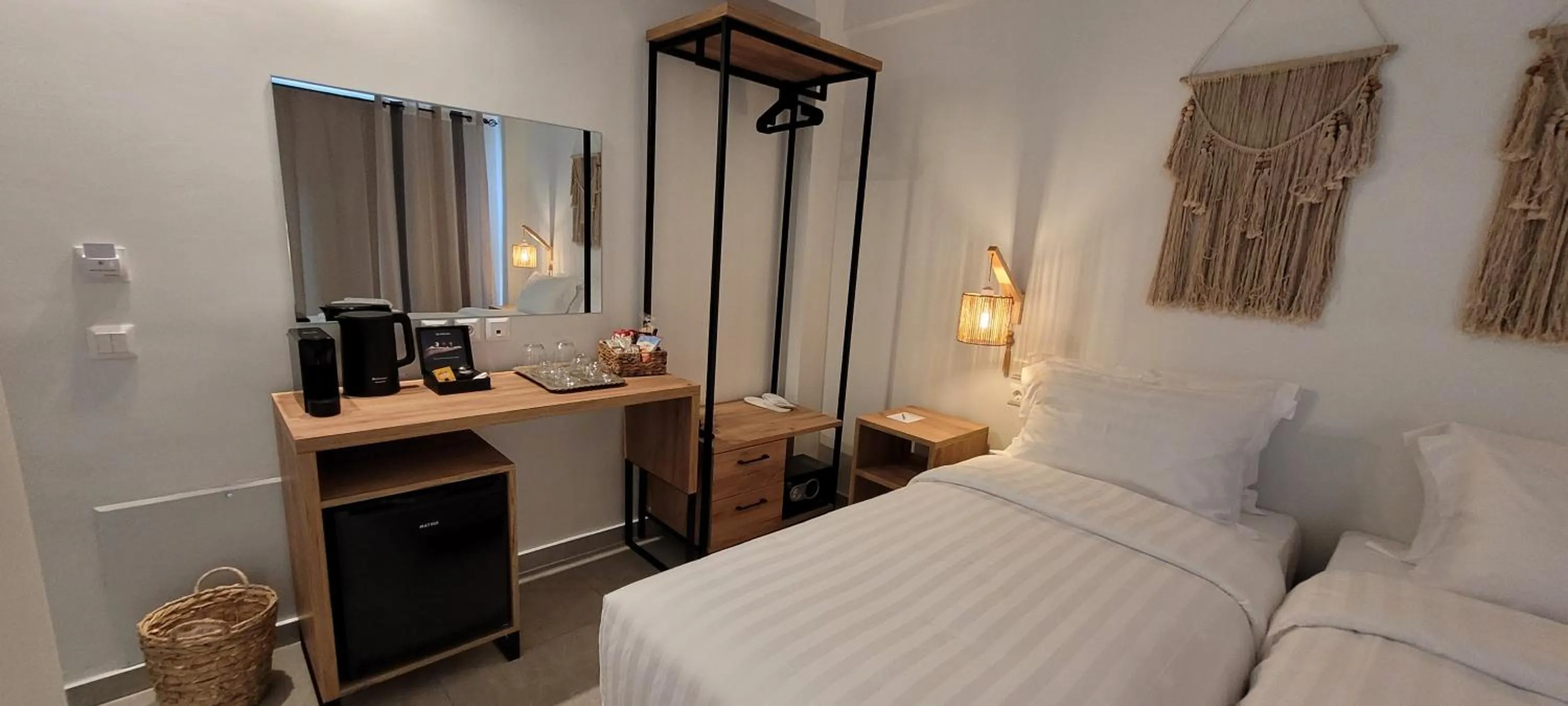 Bed in Niso Skiathos