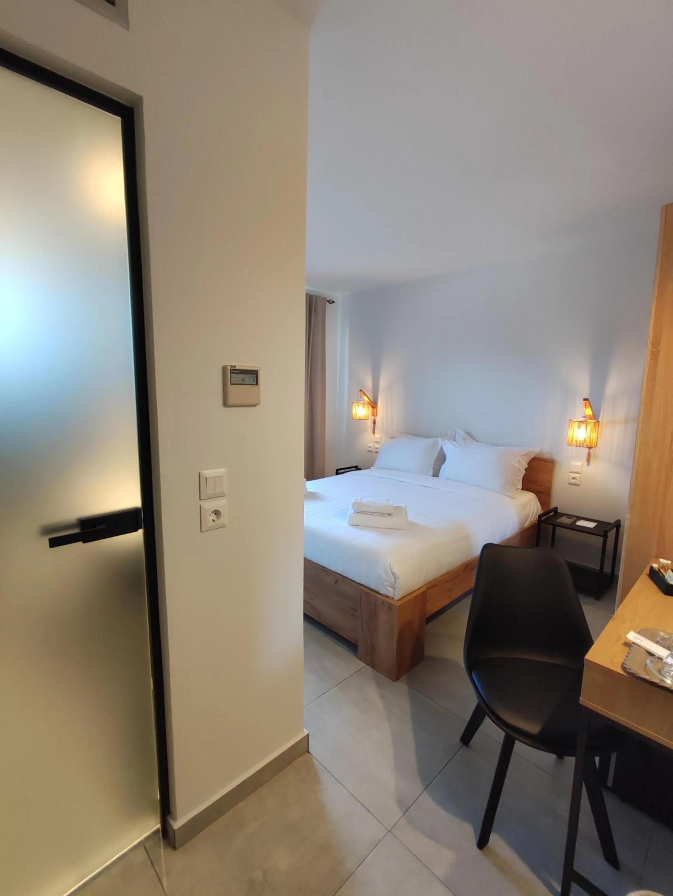 Bed in Niso Skiathos