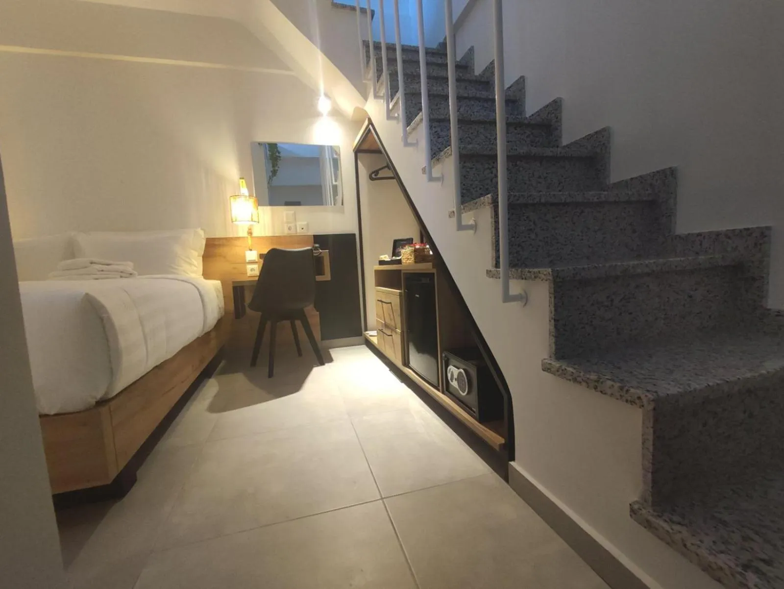 Bed in Niso Skiathos