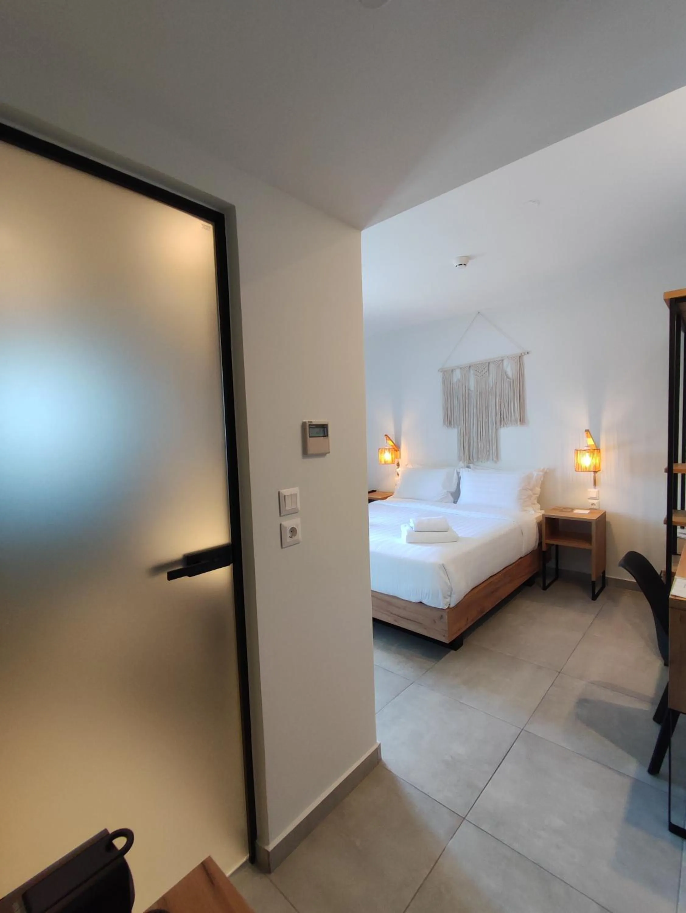 Bed in Niso Skiathos