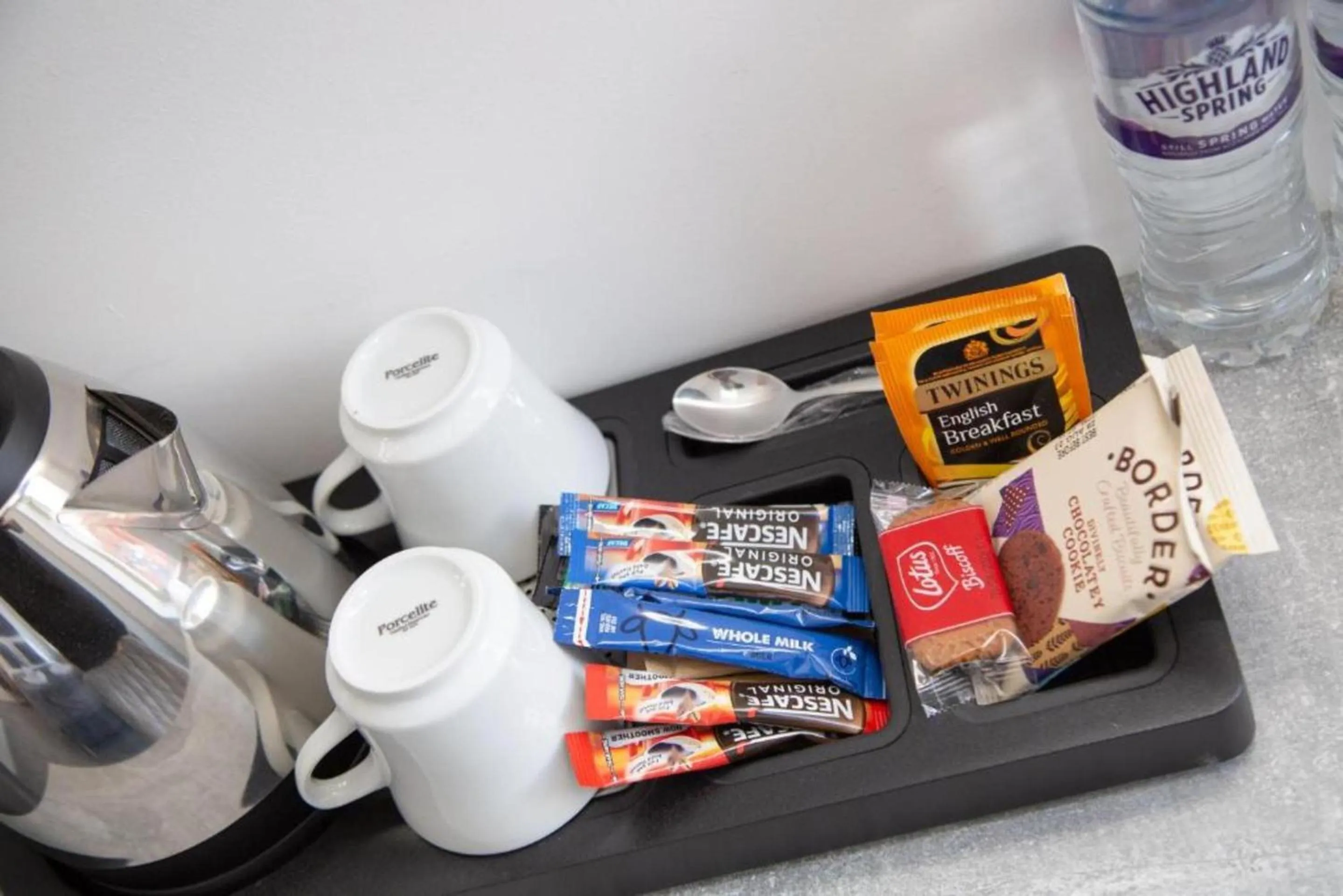 Coffee/tea facilities in Hotel Rafay