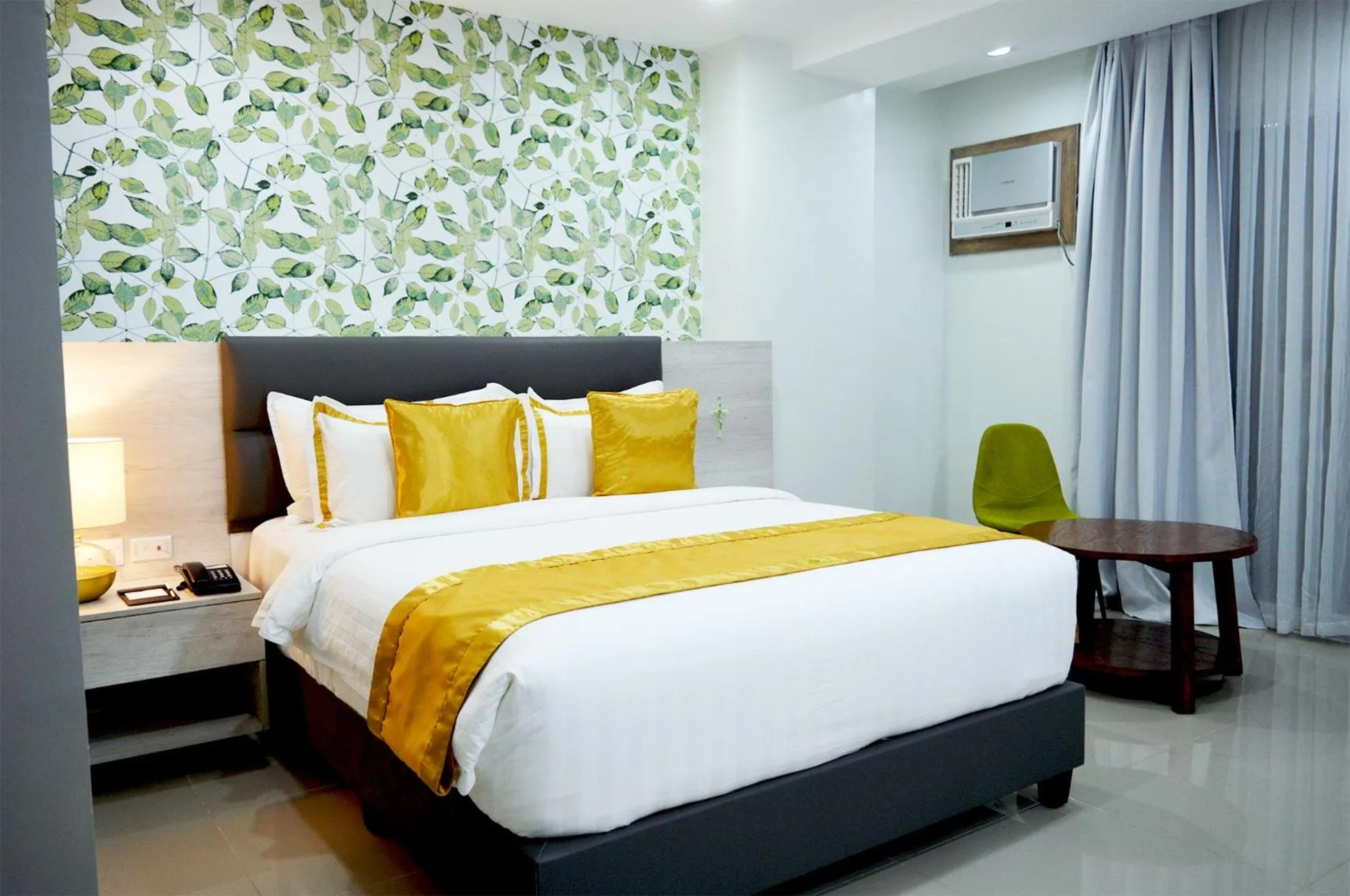 Bed in Carlosta Hotel