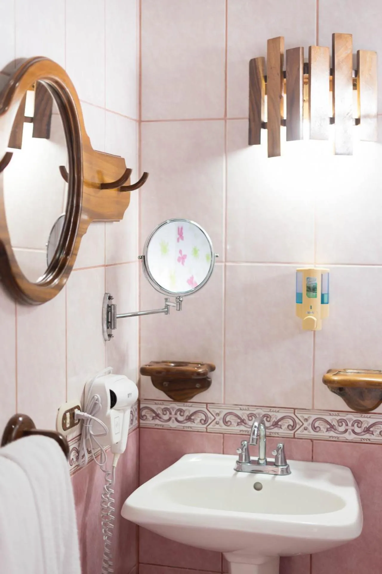 The Blue Suites & Spa