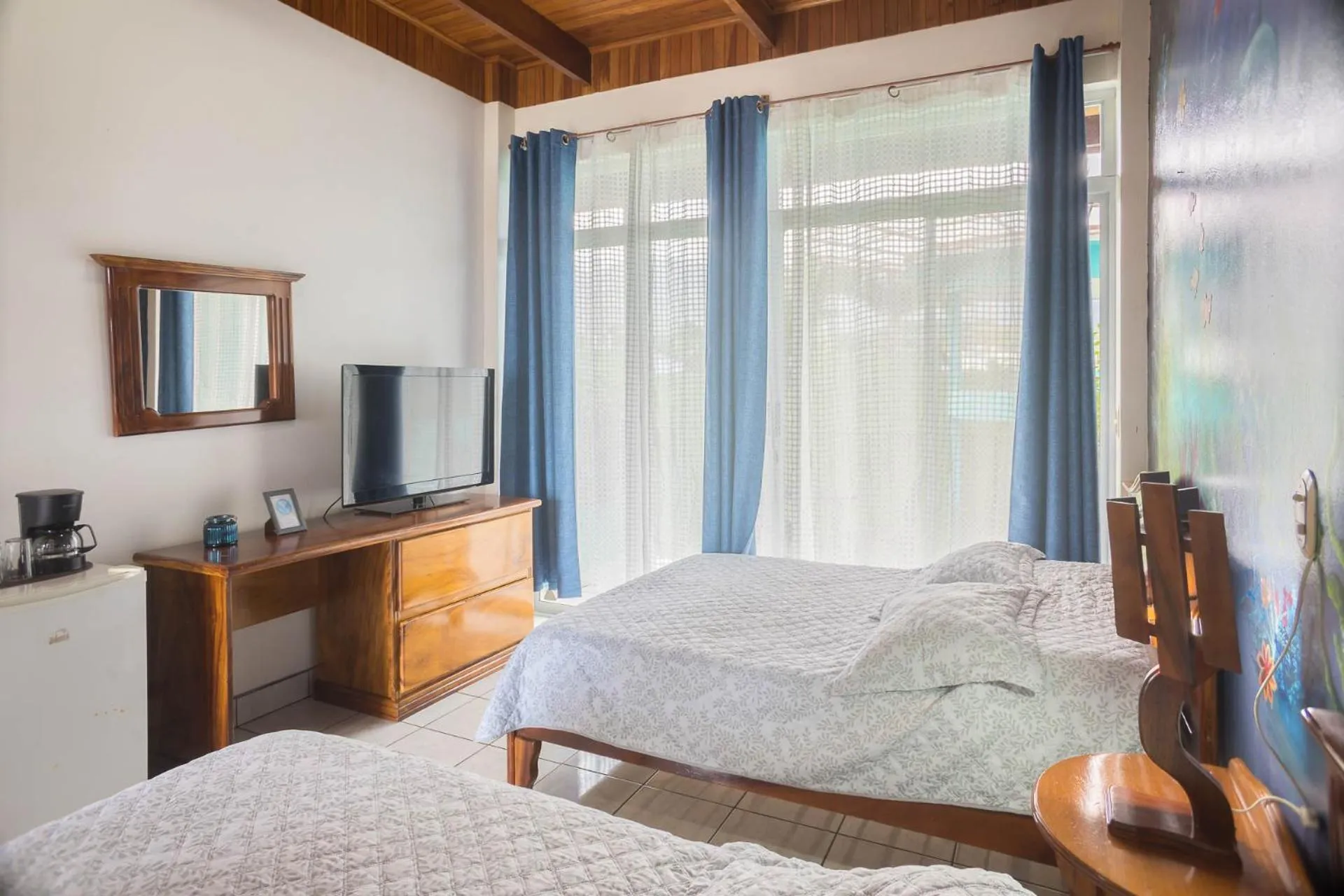 The Blue Suites & Spa