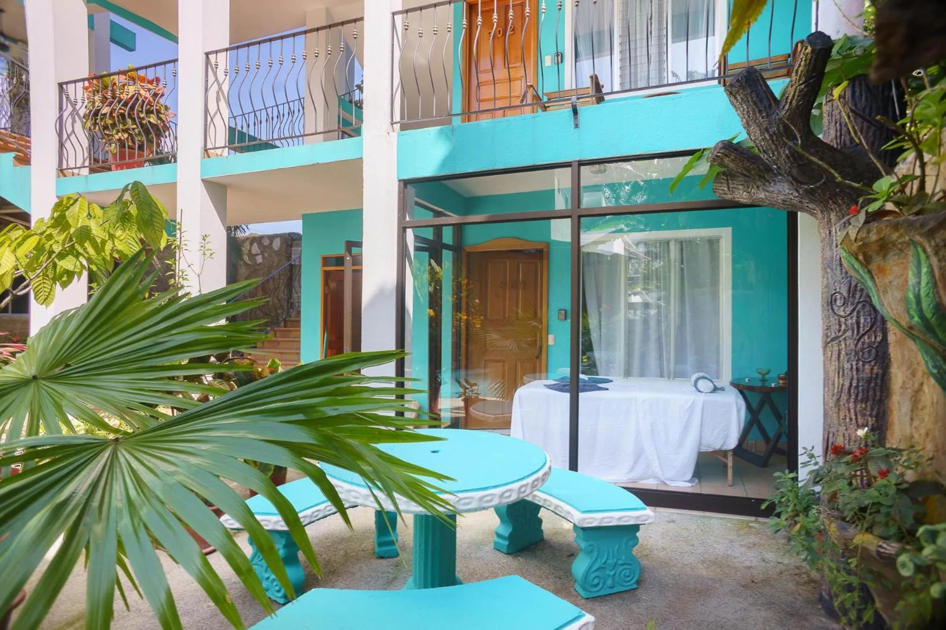 The Blue Suites & Spa