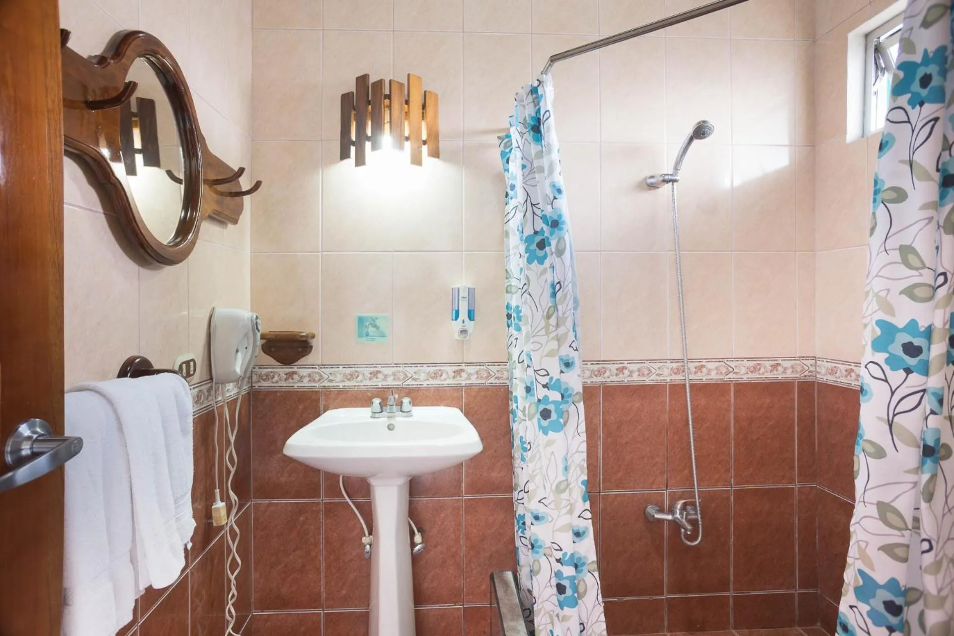 The Blue Suites & Spa