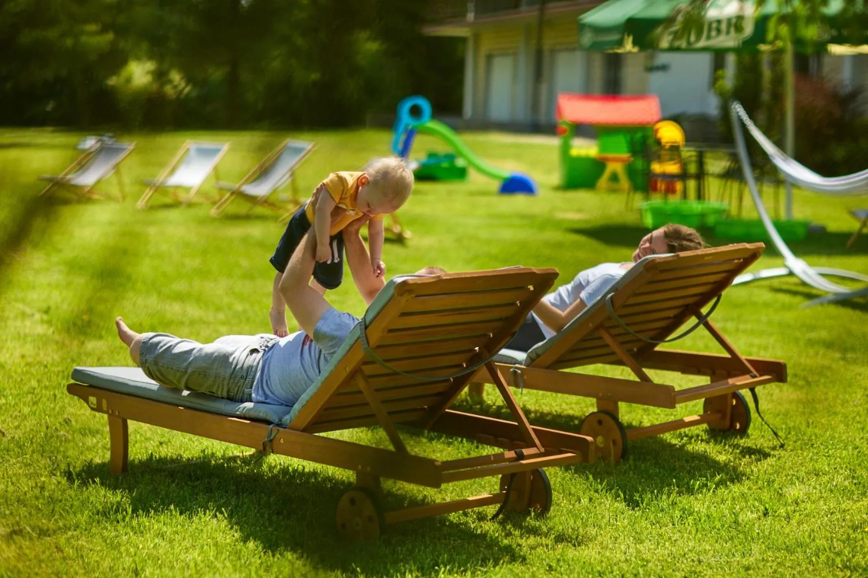 Communal lounge/ TV room in Hotel Mazury