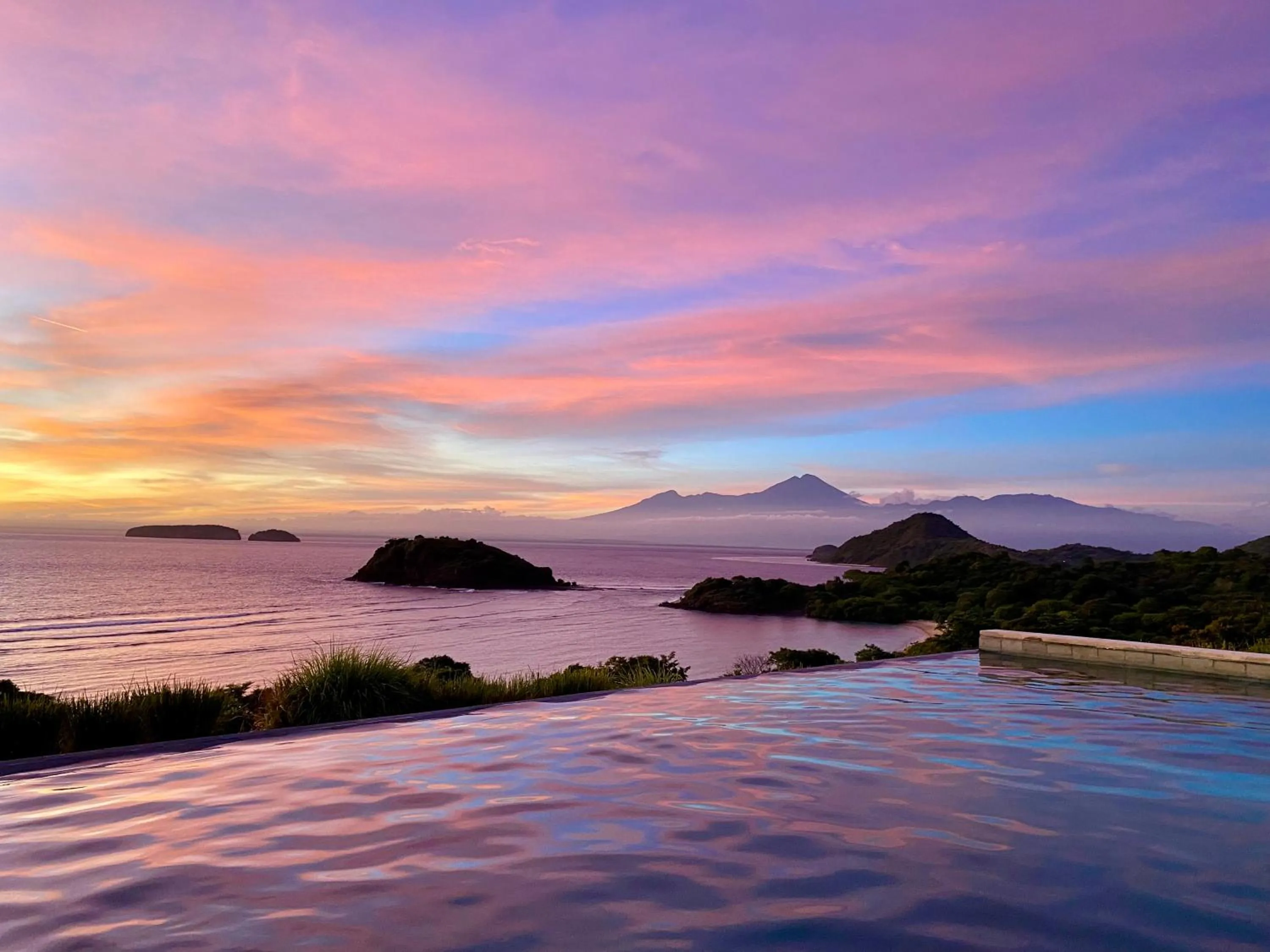 Mountain view in KERTASARI LODGE