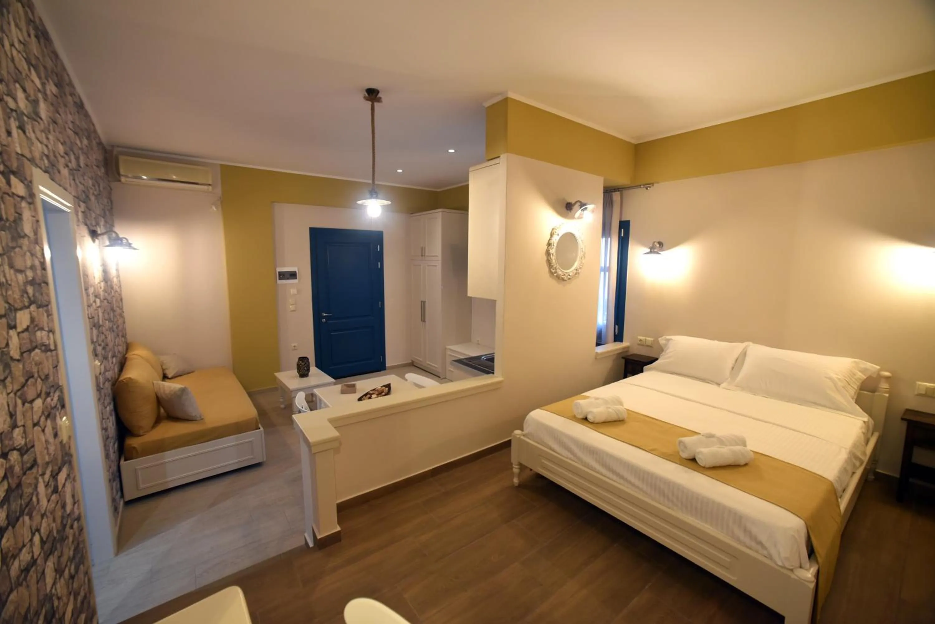 Bed in Shining Star Petra