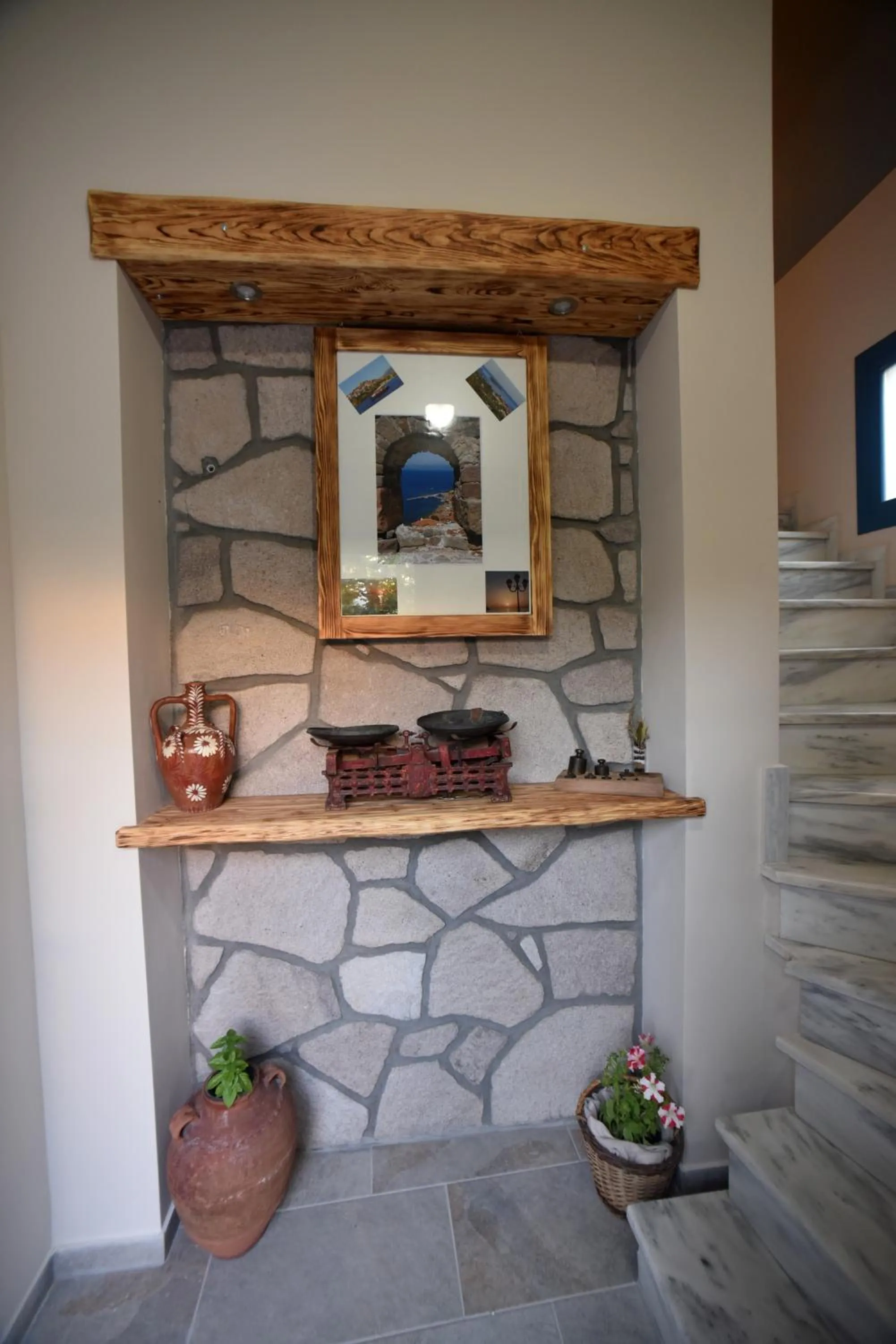 Facade/entrance in Shining Star Petra