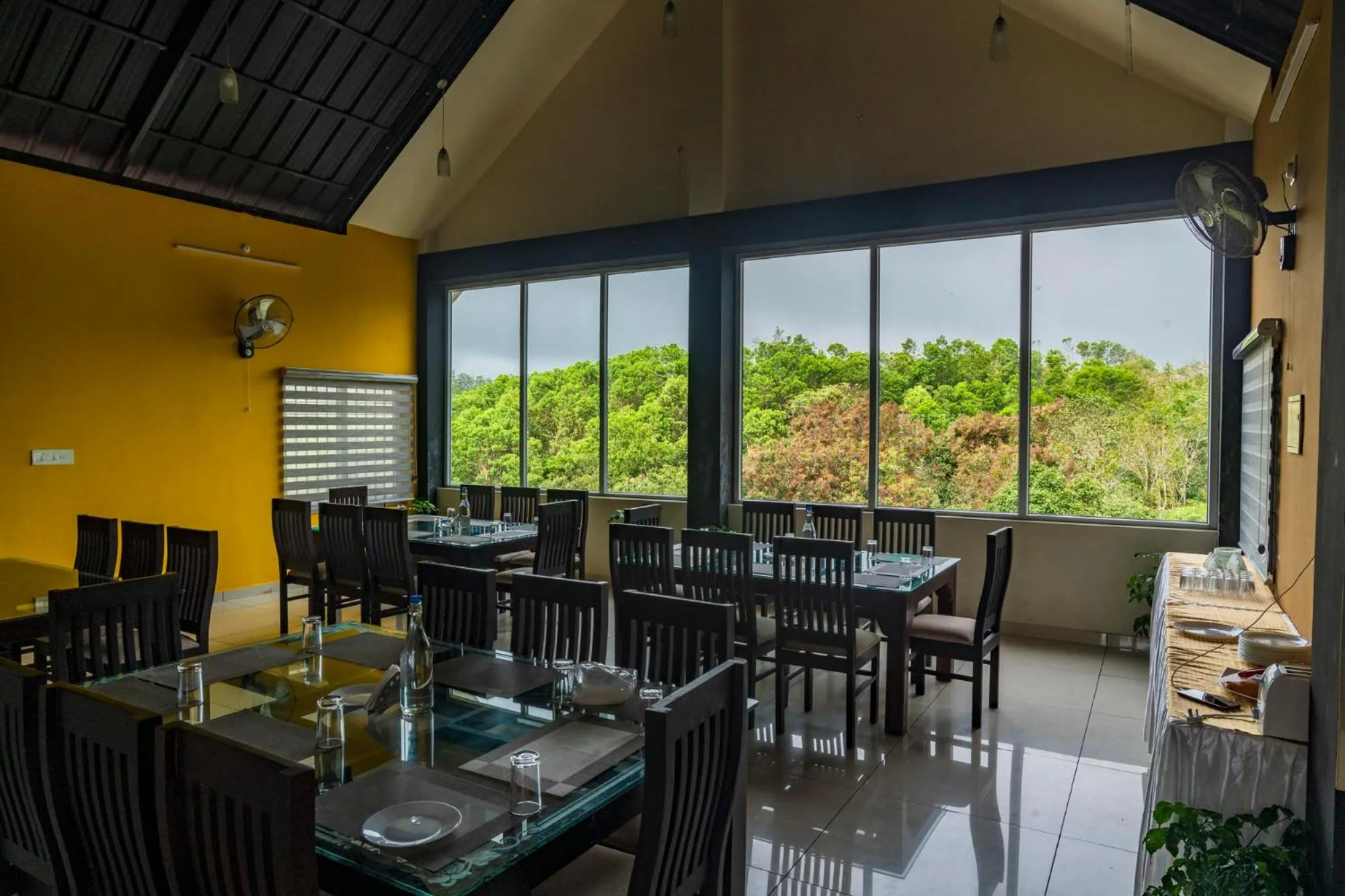 Restaurant/places to eat in Pine Clough Resort Vagamon
