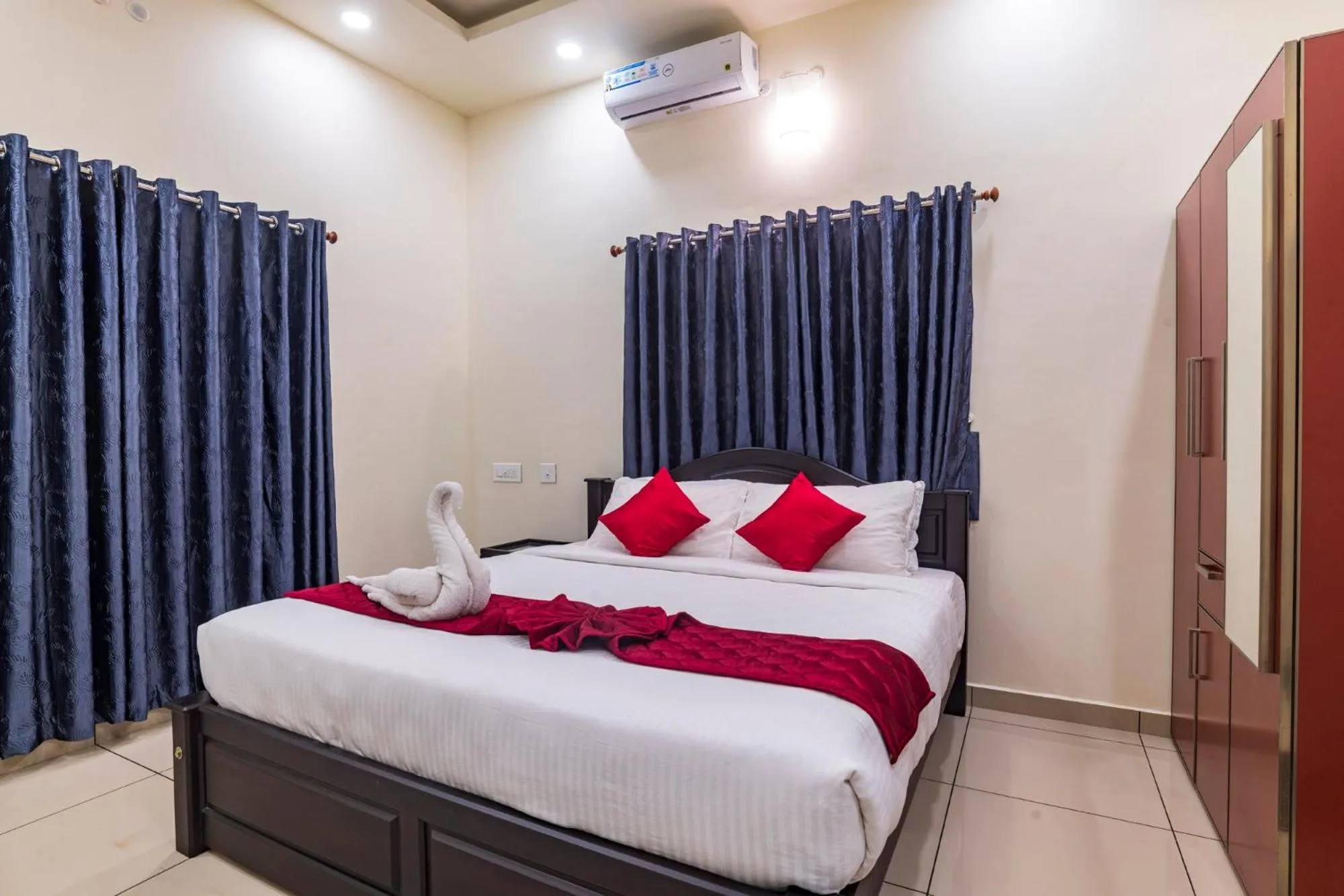 Bed in Pine Clough Resort Vagamon