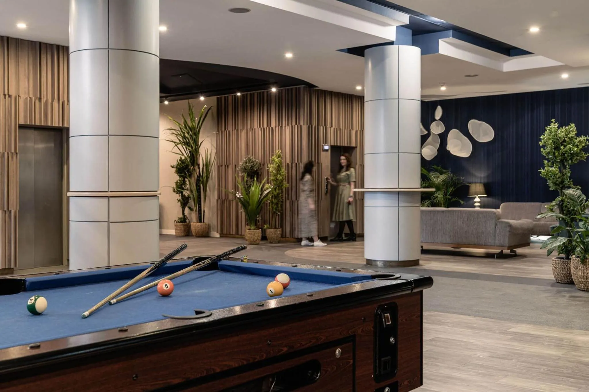 Billiard in Hotel Astor