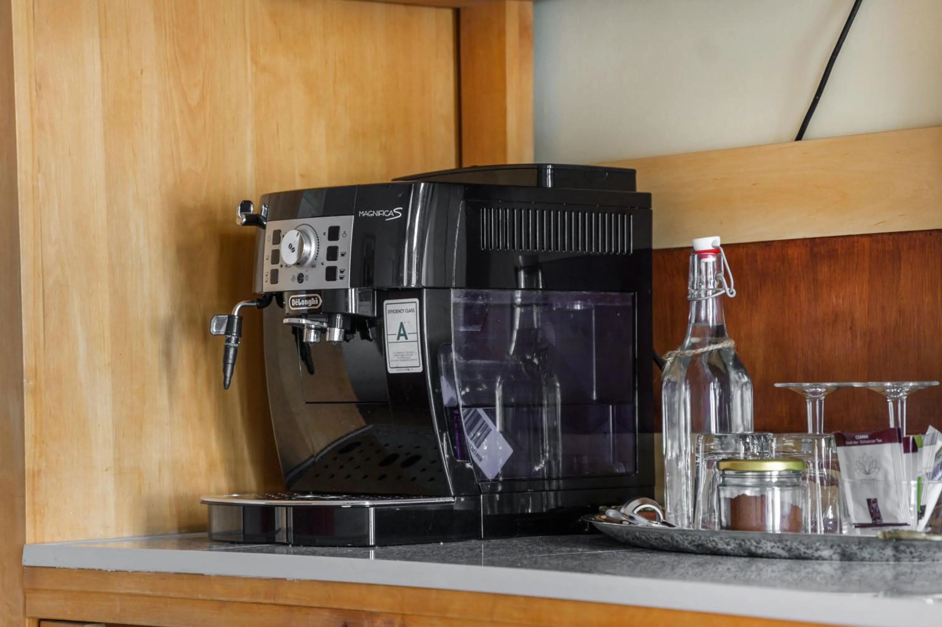 Coffee/tea facilities in Chopin Boutique