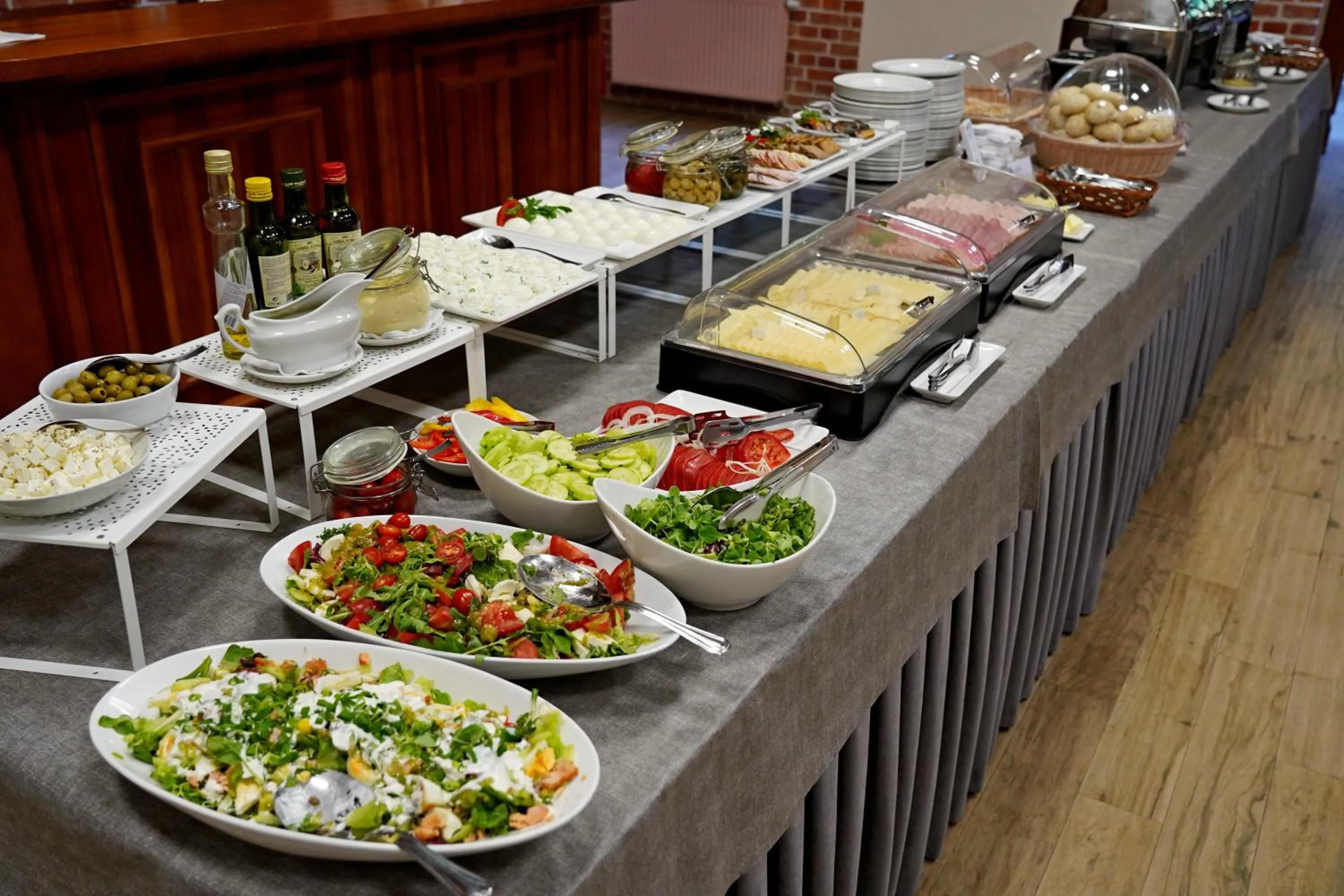 Buffet breakfast in Hotel Młyn Aqua Spa