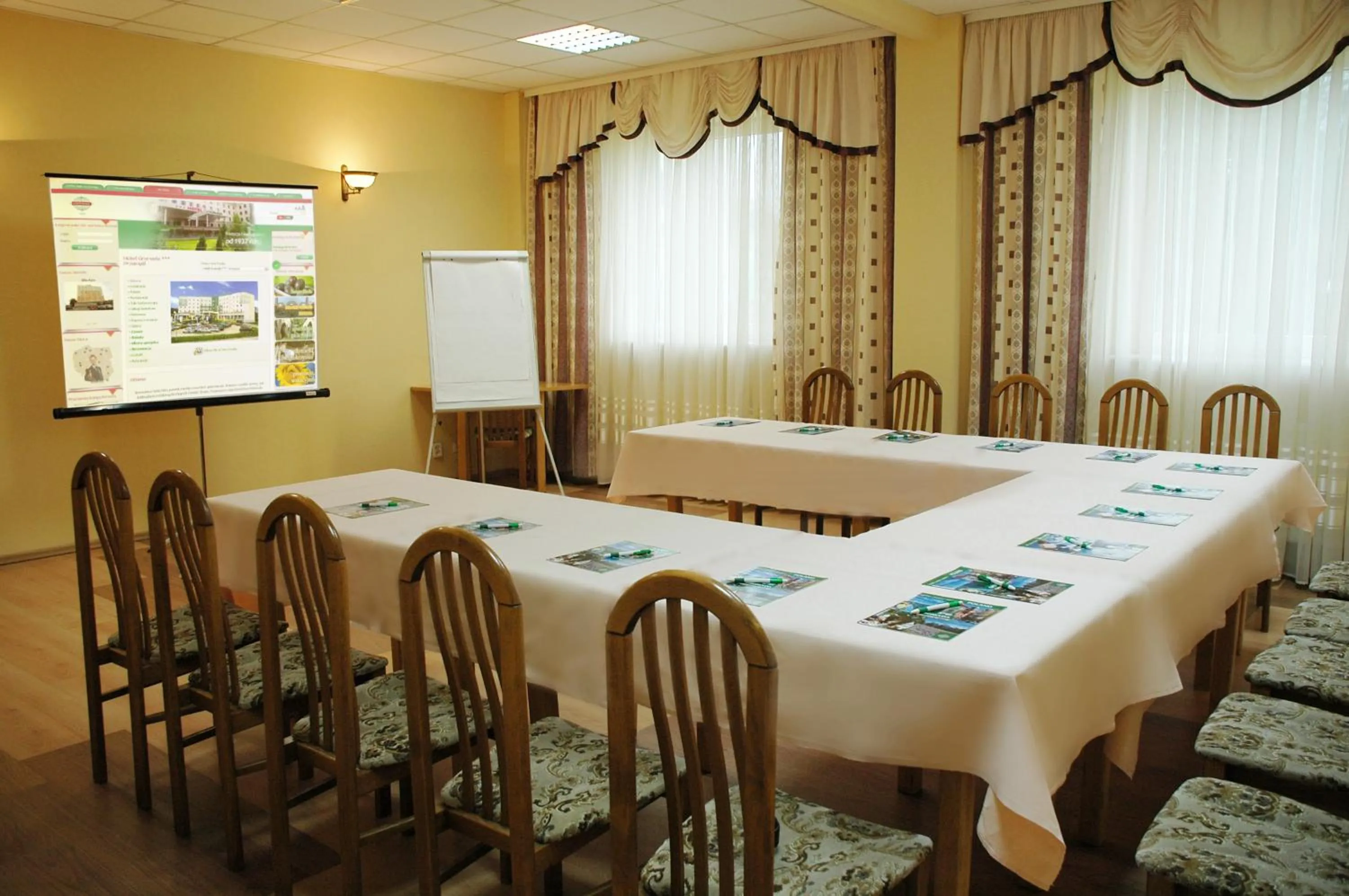 Business facilities in Hotel Accademia