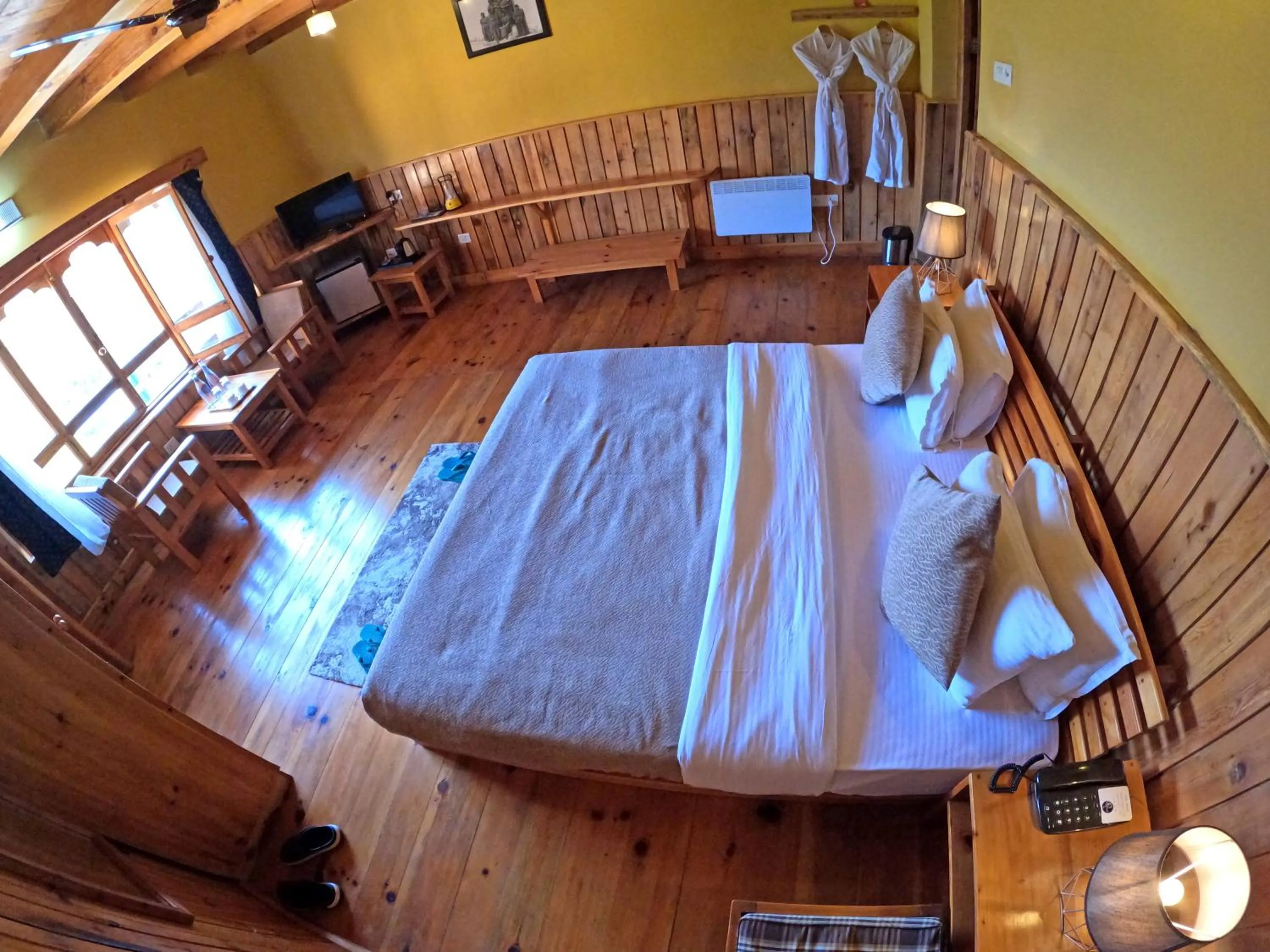 Photo of the whole room, Bed in Rema Resort