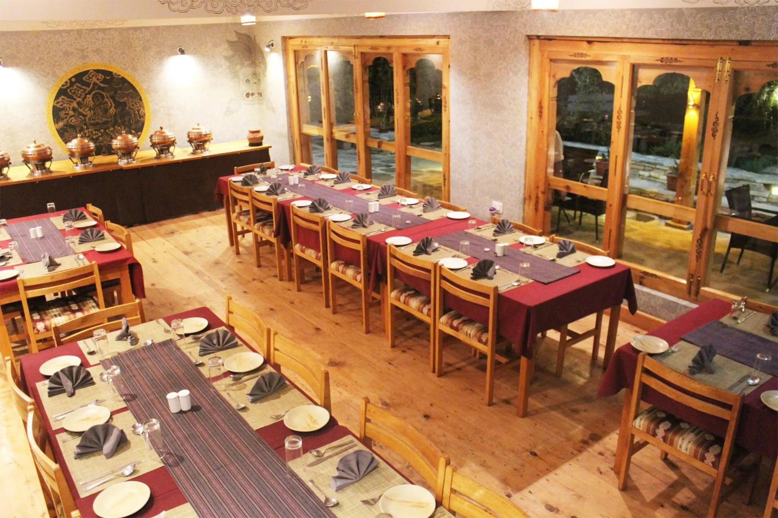 Restaurant/places to eat in Rema Resort