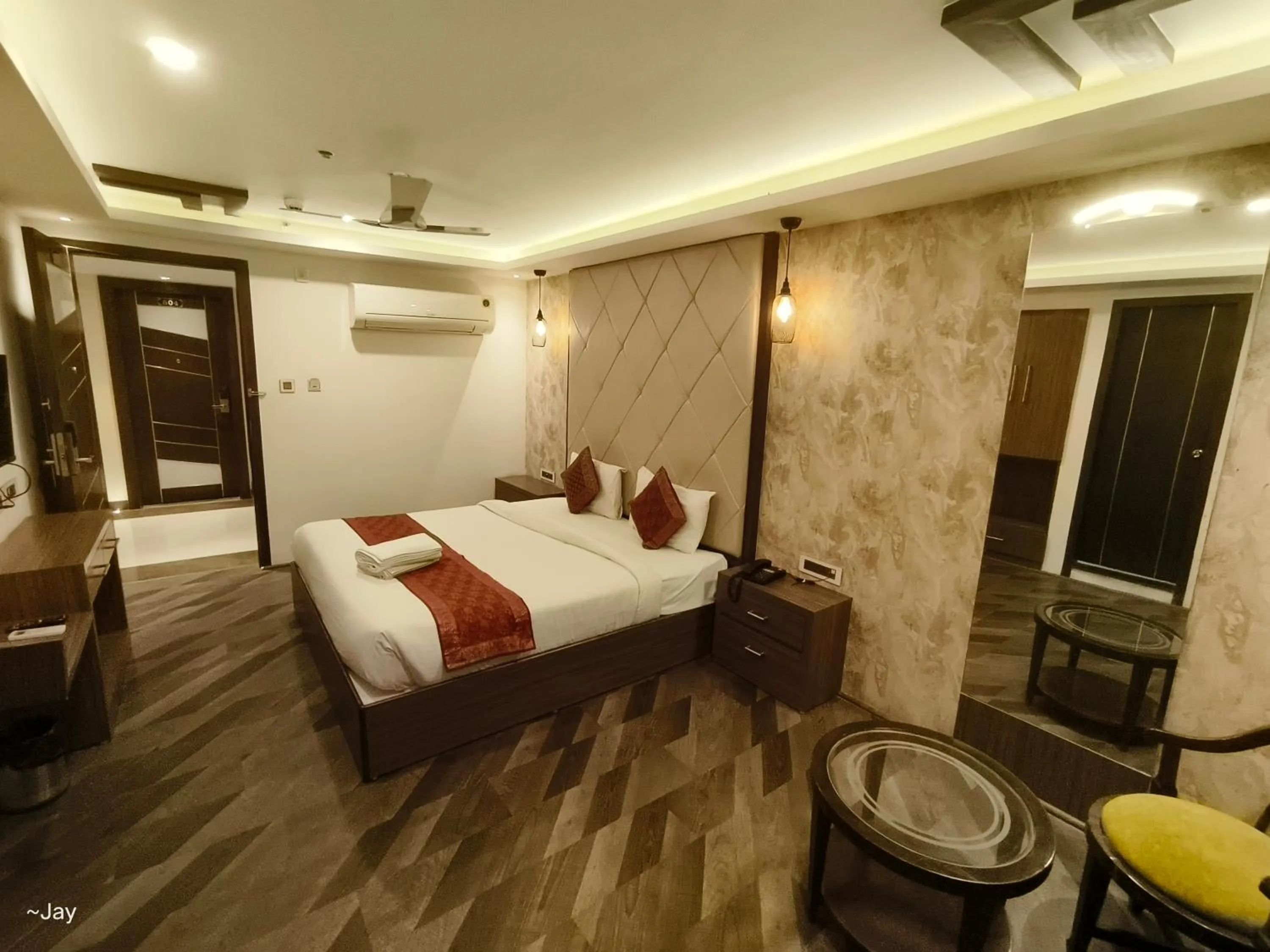 Property building, Bed in THE TRIUMPH Hotel