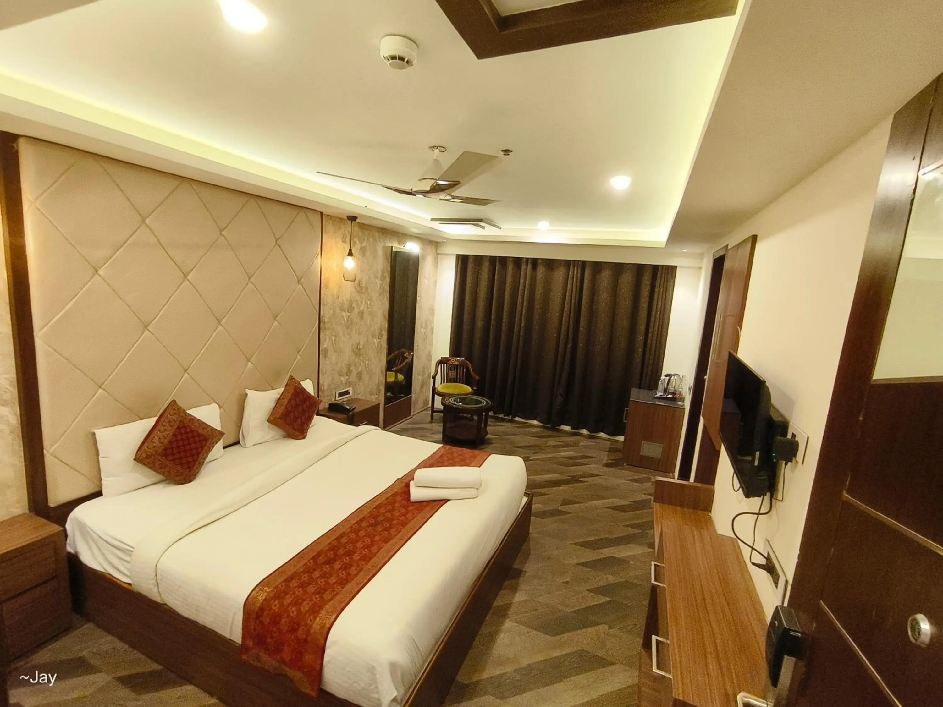 Property building, Bed in THE TRIUMPH Hotel