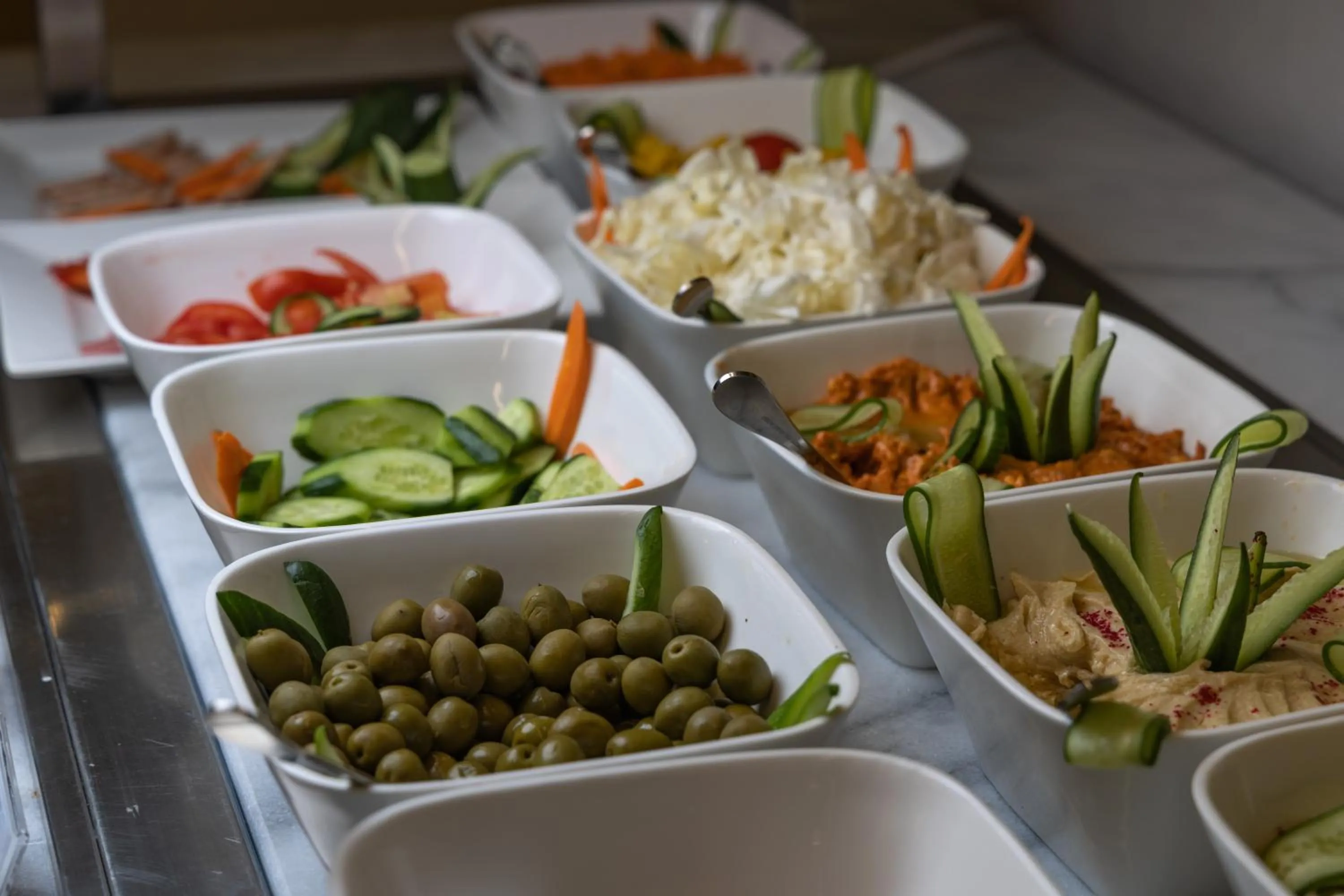 Food and drinks in Qasr Al Sahab Hotel Makkah