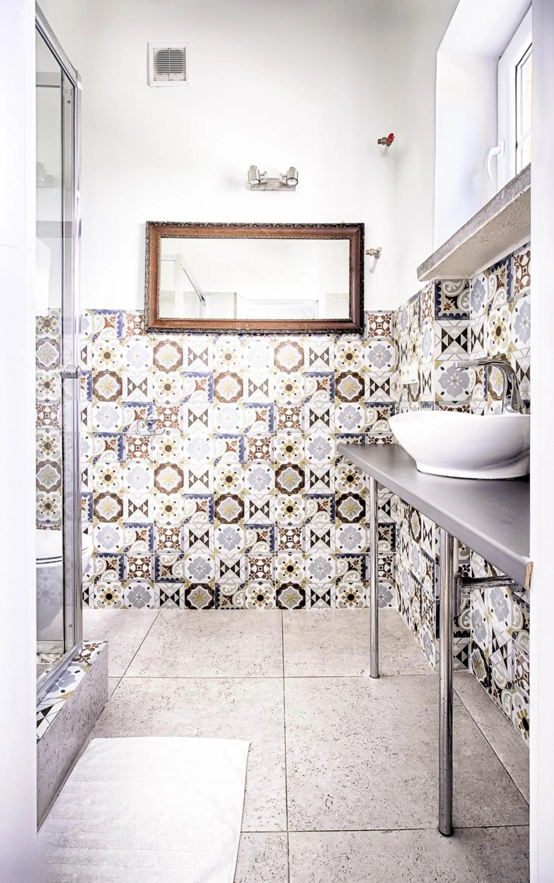 Bathroom in Old Town Kanonia Rooms & Apartments