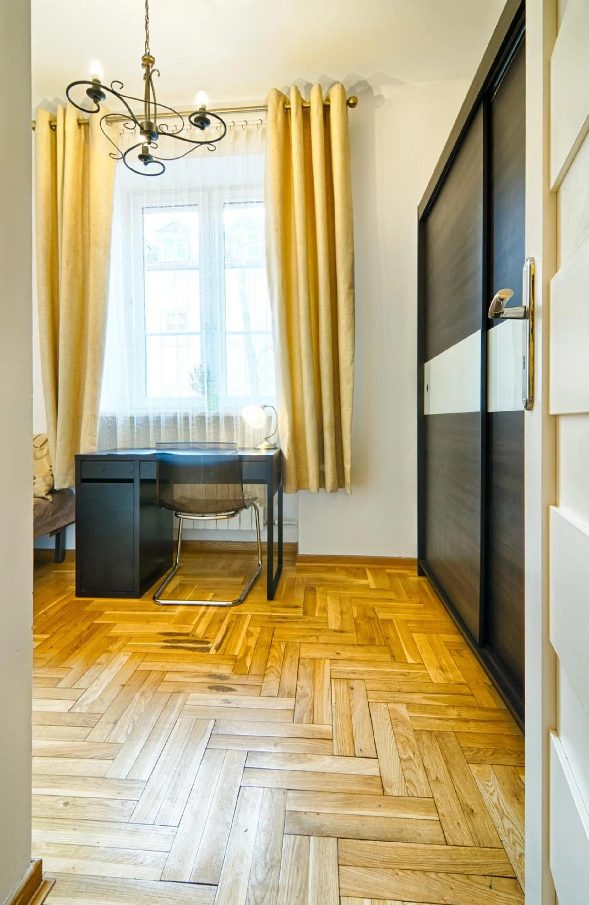 Bedroom in Old Town Kanonia Rooms & Apartments