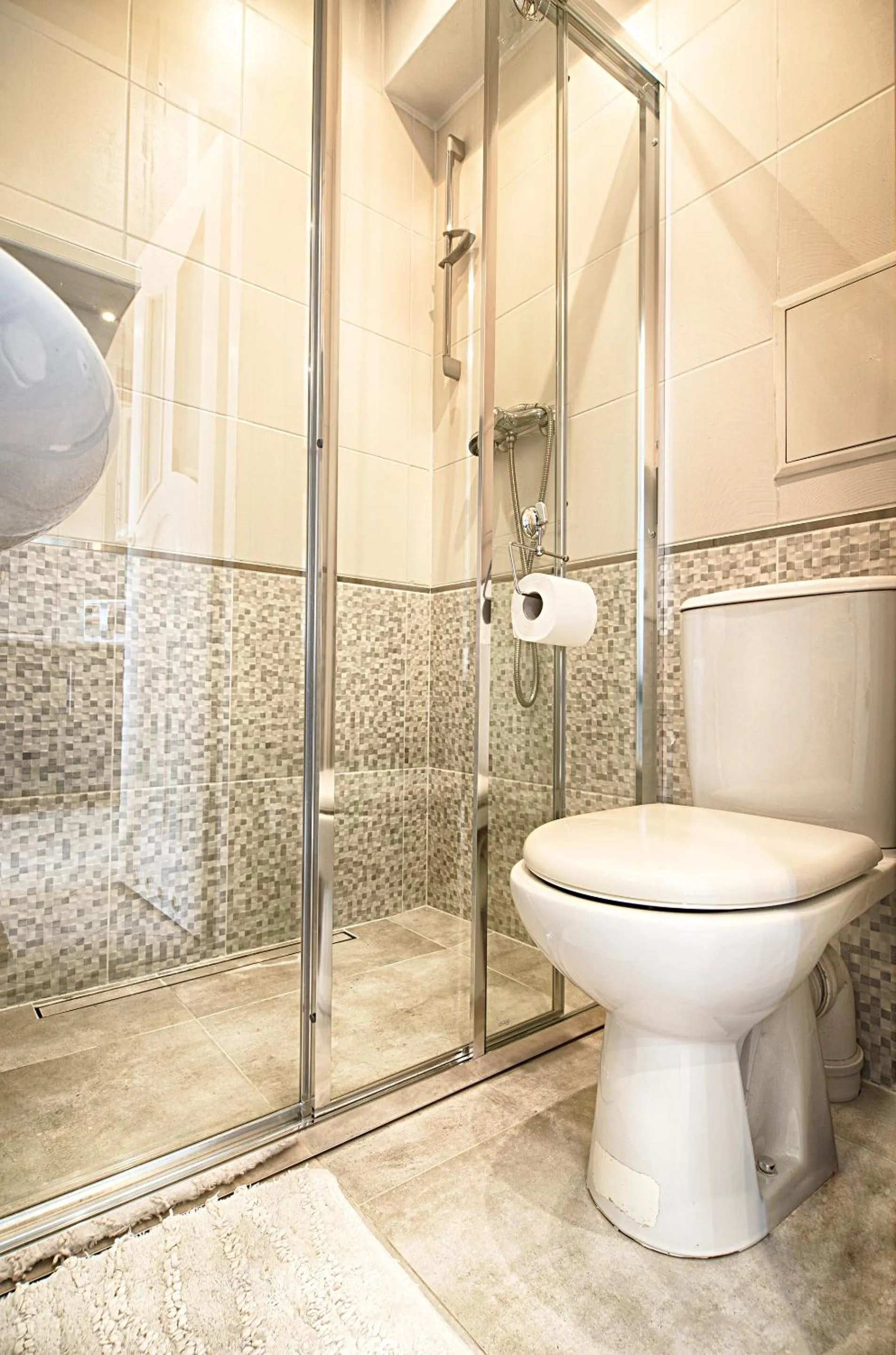 Bathroom in Old Town Kanonia Rooms & Apartments