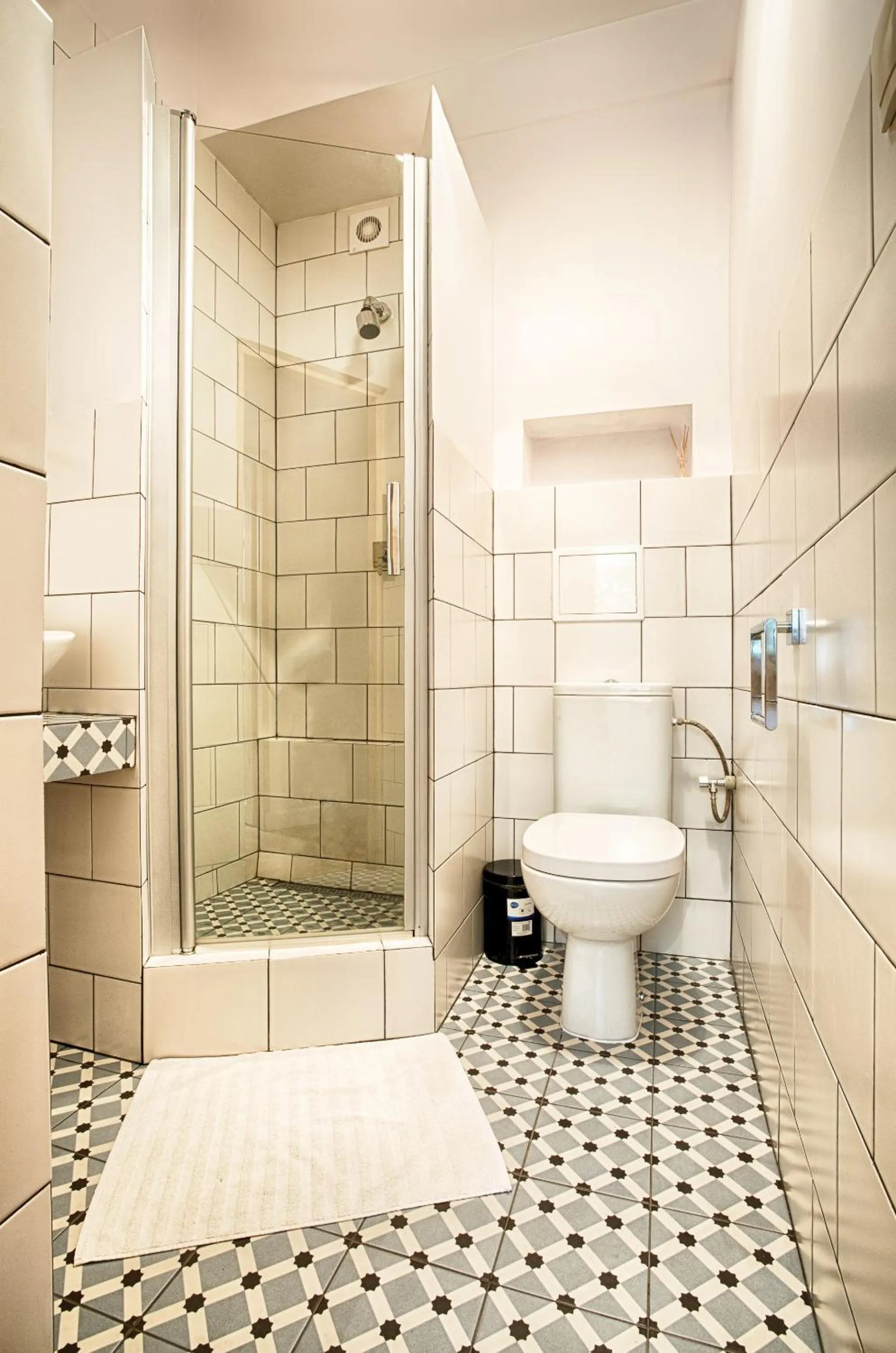 Bathroom in Old Town Kanonia Rooms & Apartments