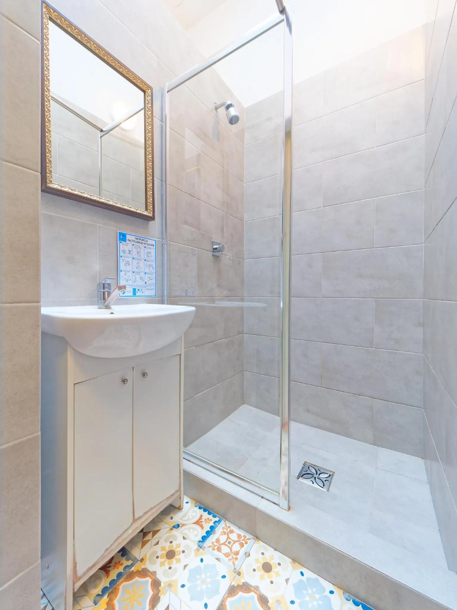 Bathroom in Old Town Kanonia Rooms & Apartments