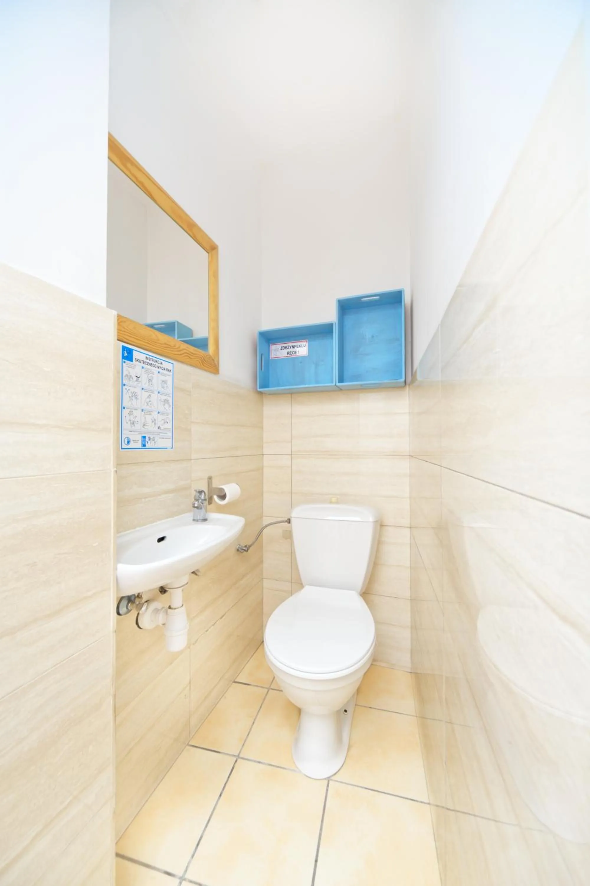 Toilet in Old Town Kanonia Rooms & Apartments