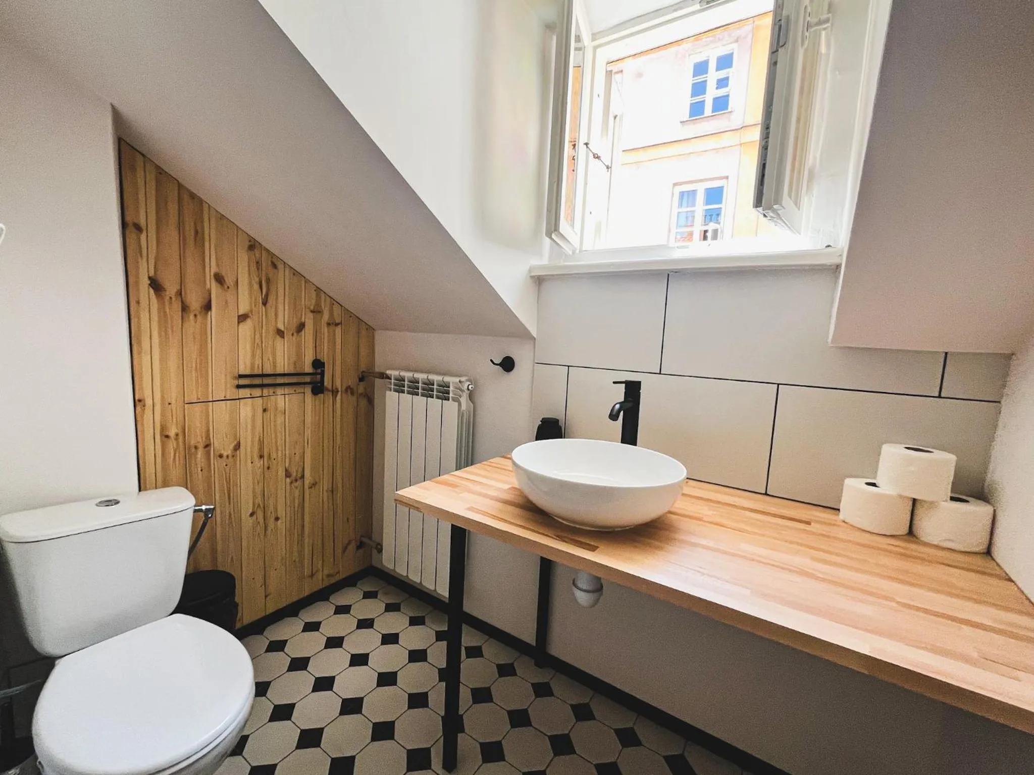 Photo of the whole room in Old Town Kanonia Rooms & Apartments