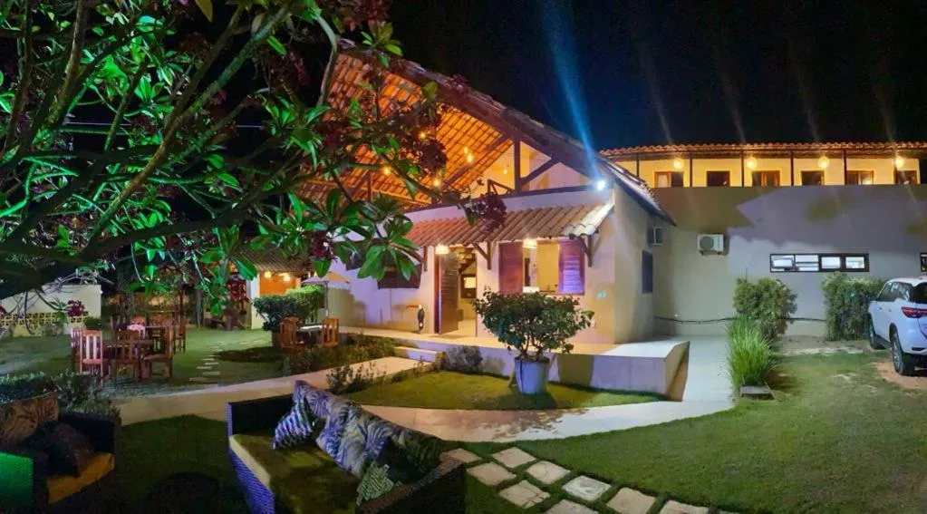 Garden in Pousada Yapara-Tyba