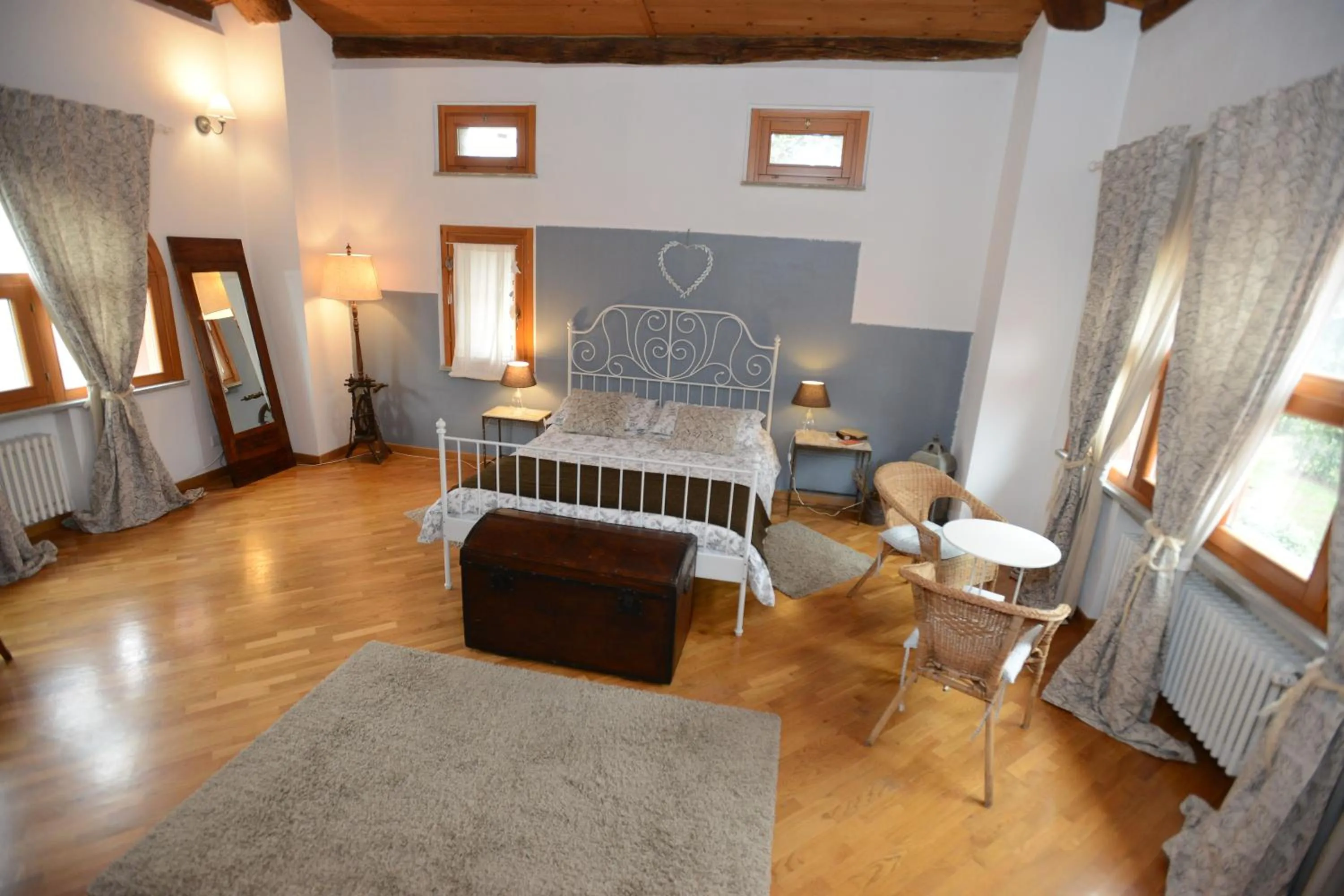 Photo of the whole room in Il Pettirosso B&B