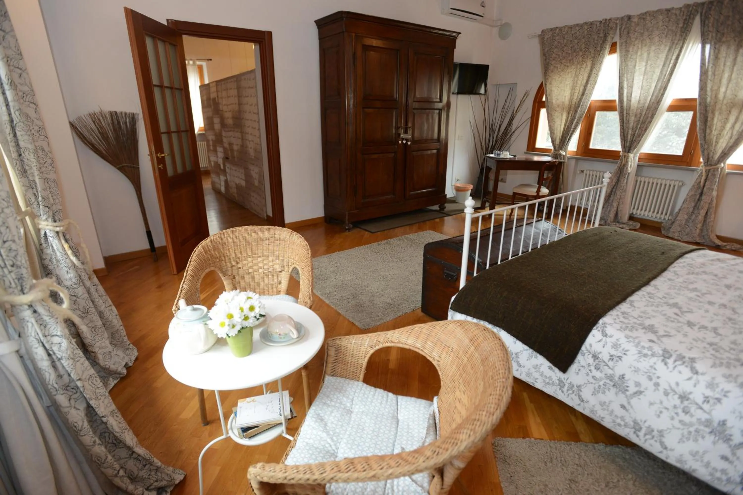 Decorative detail in Il Pettirosso B&B