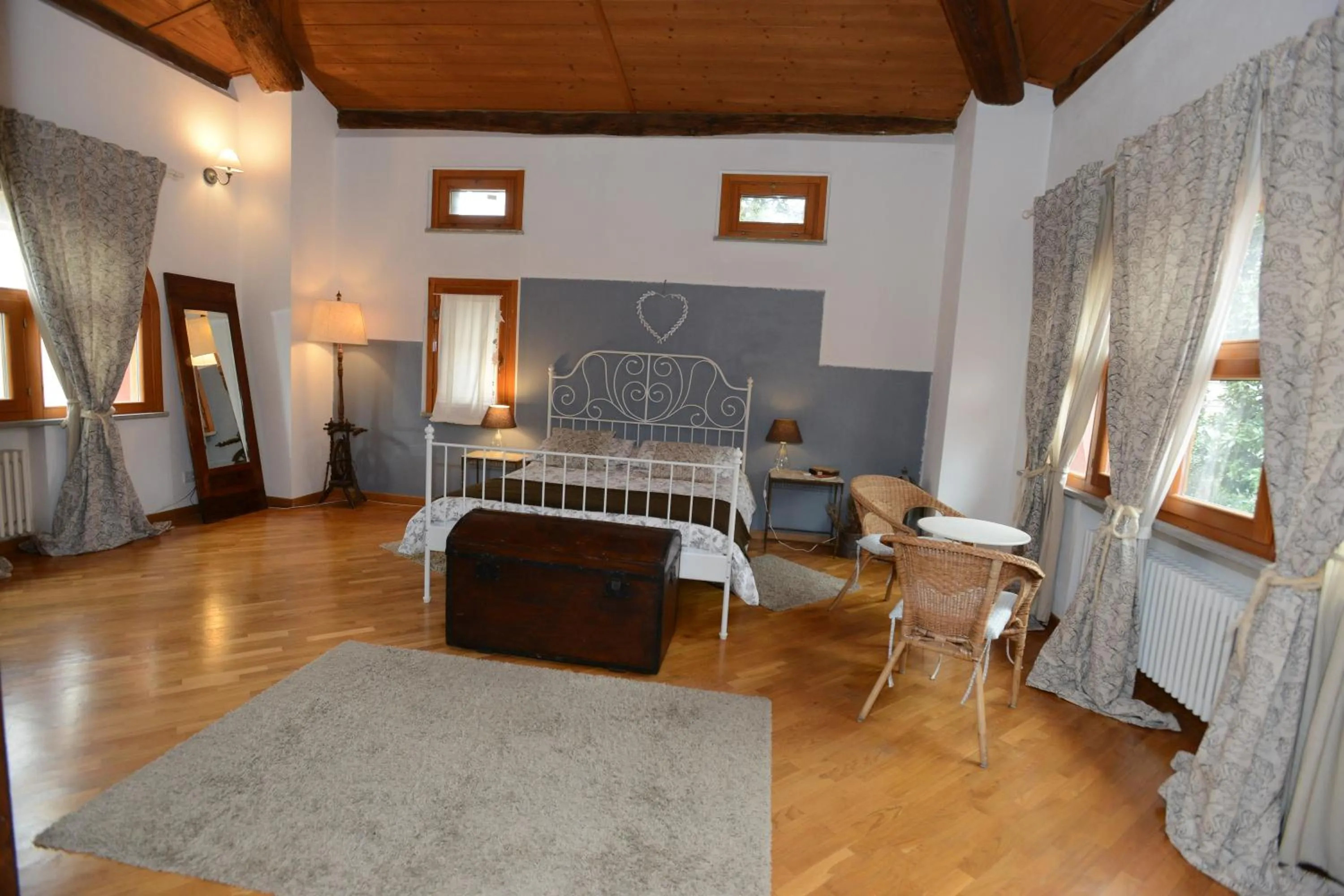 Photo of the whole room in Il Pettirosso B&B