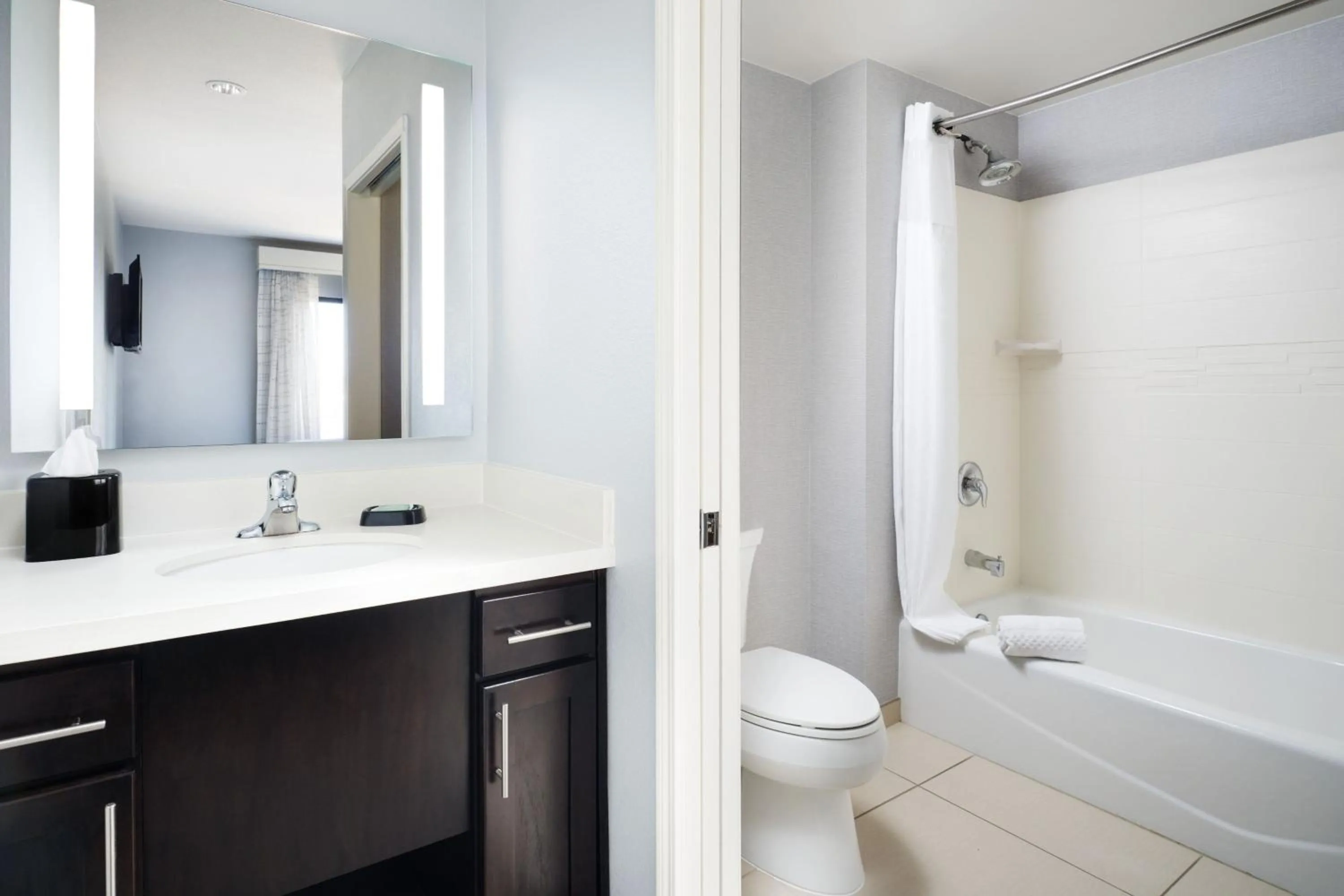 Bathroom in Residence Inn by Marriott Los Angeles Redondo Beach