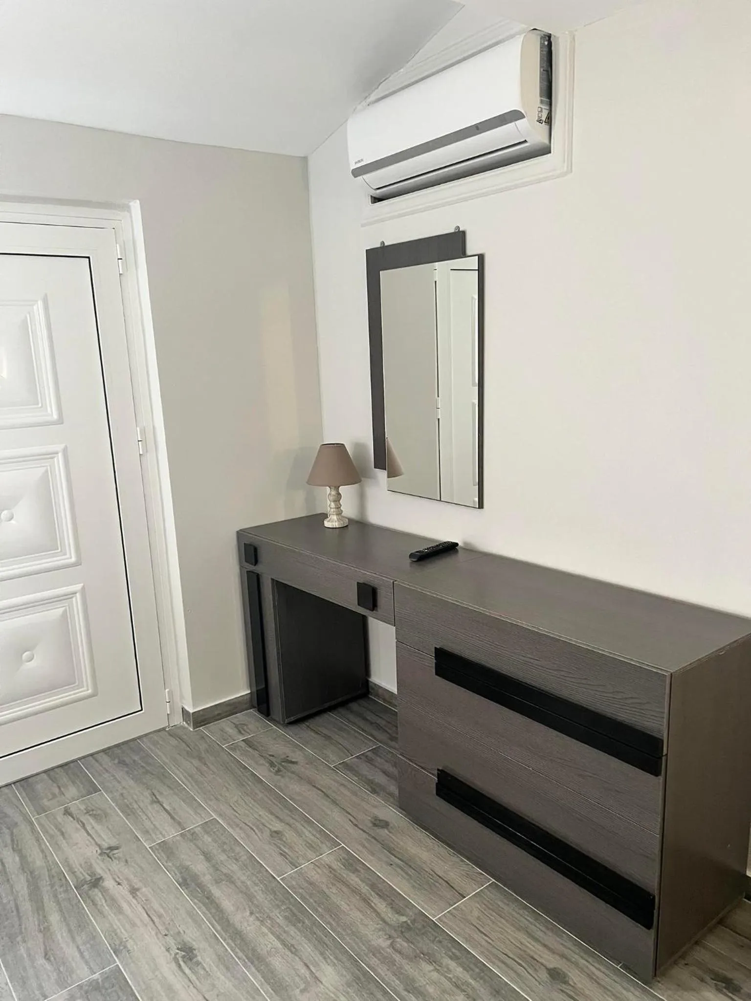 air conditioner in Medusa Rooms