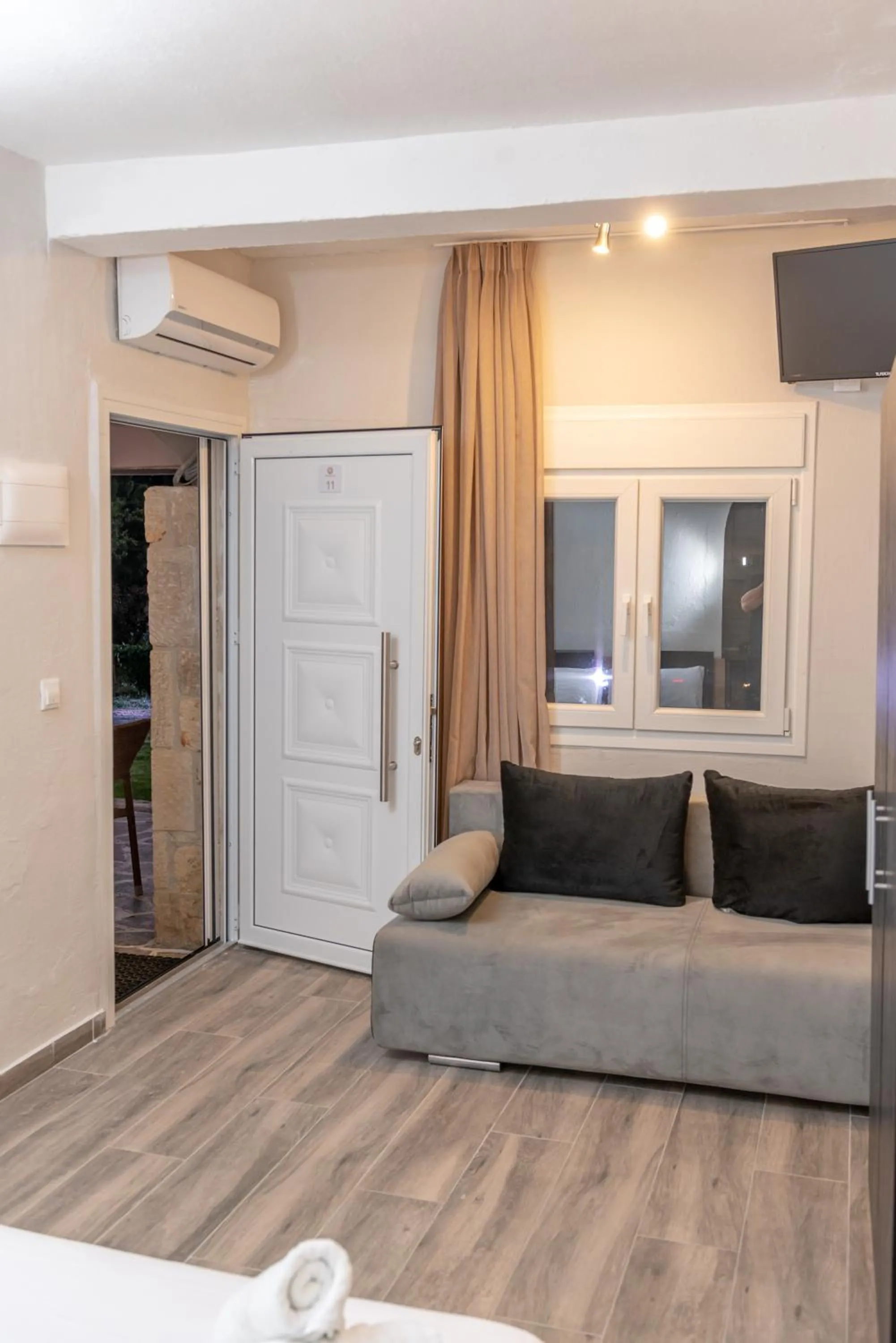 Facade/entrance in Medusa Rooms