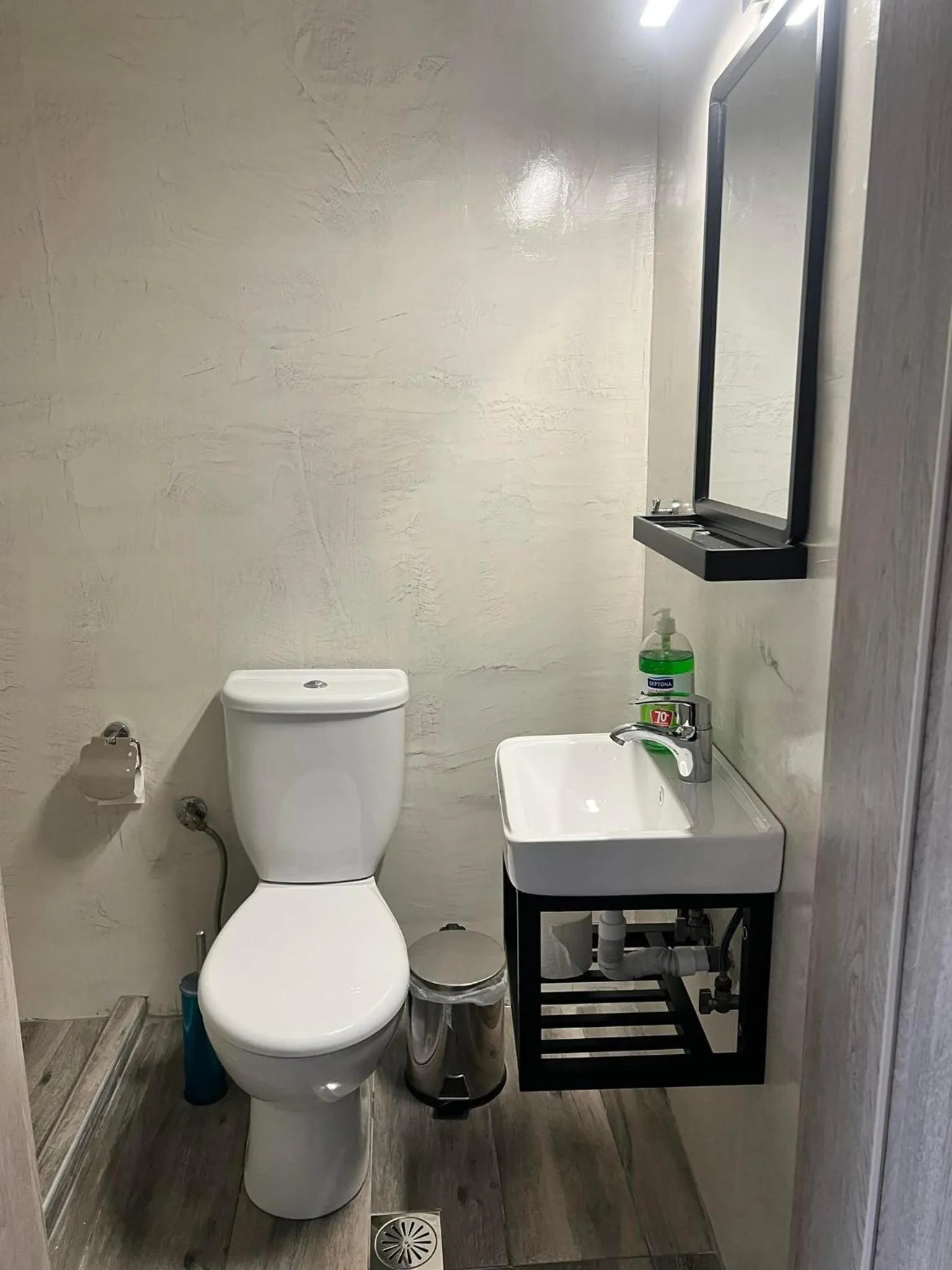 Shower in Medusa Rooms