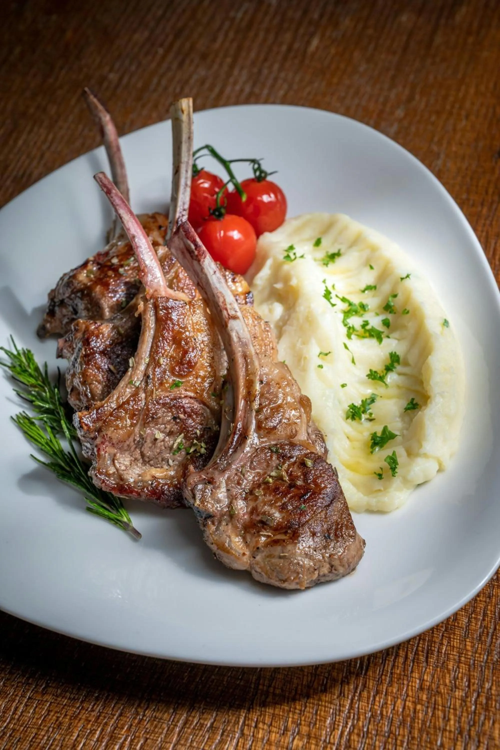 Restaurant/places to eat in Marriott Hotel Al Jaddaf, Dubai